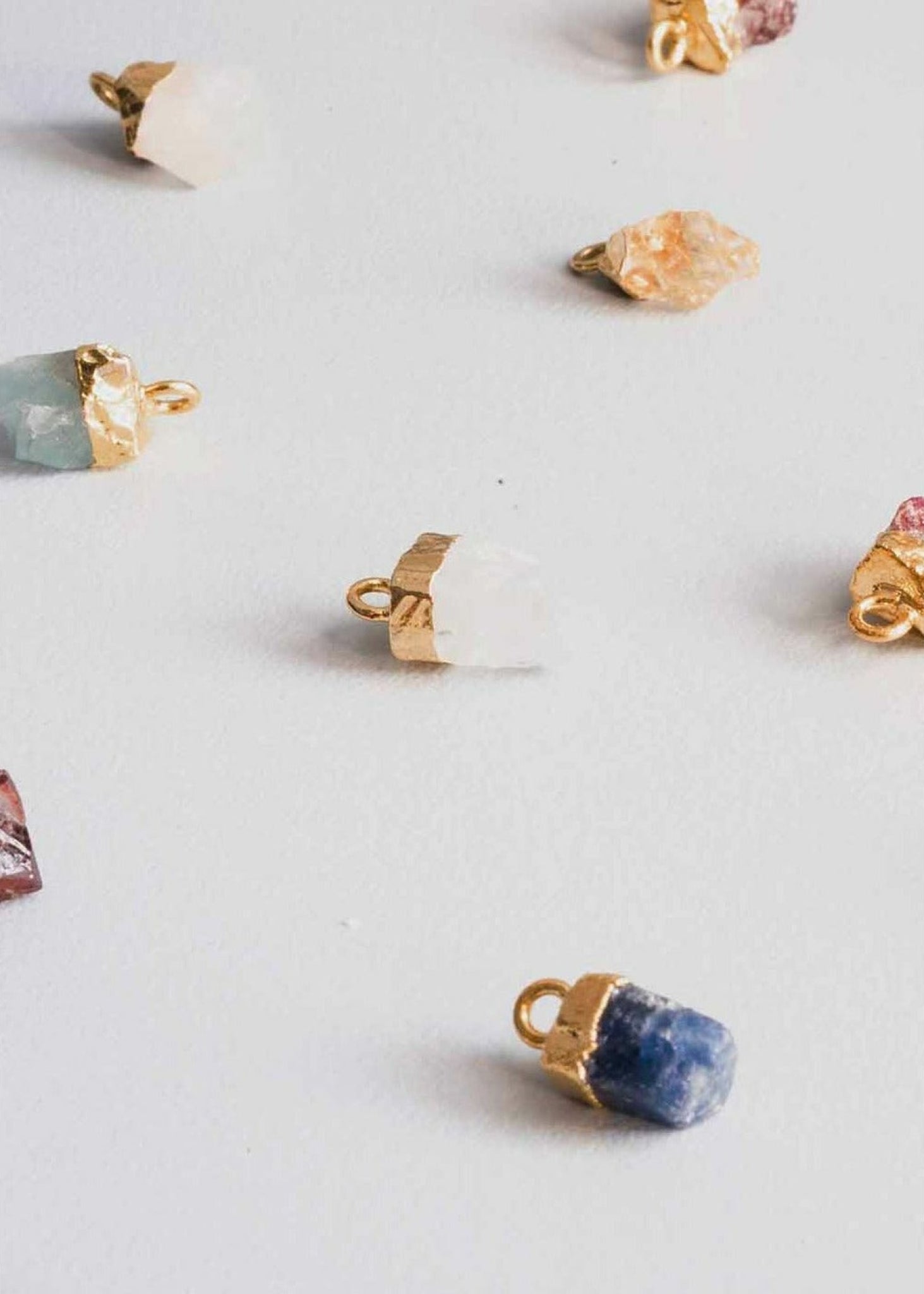 Vincent Monatstein Pendant December Turkis Gilded