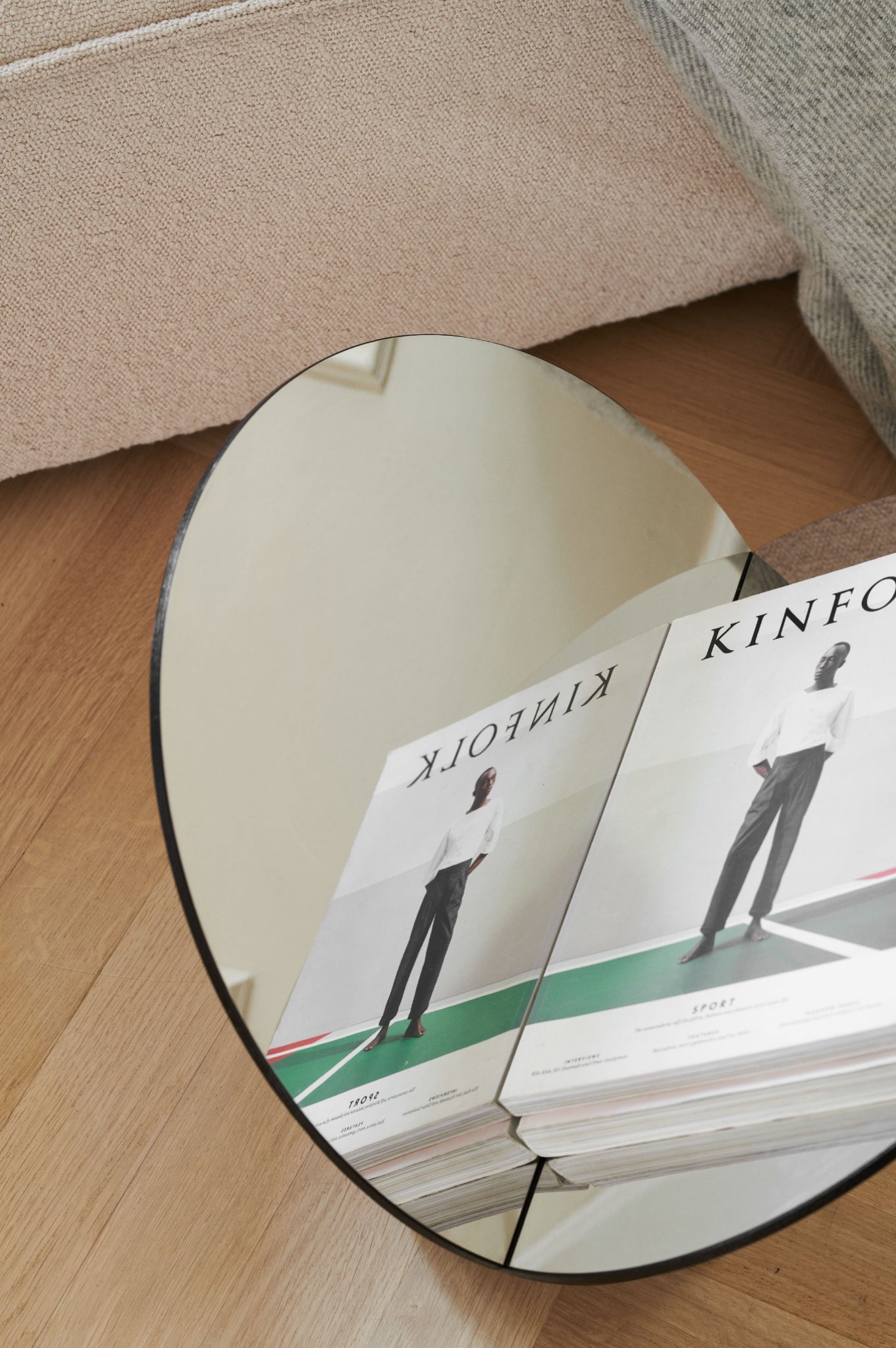 Gejst Silia Stainless Steel Magazine Holder — Compact Minimalist Rack