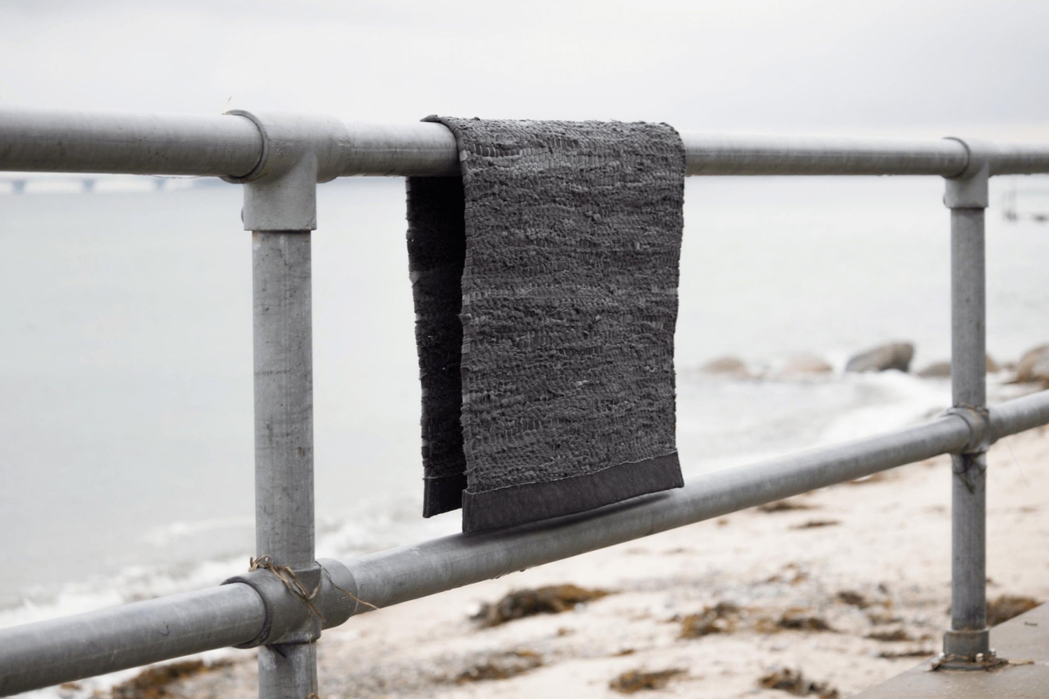 Rug Solid Leather Rug Dark Grey, 200 X 300 Cm