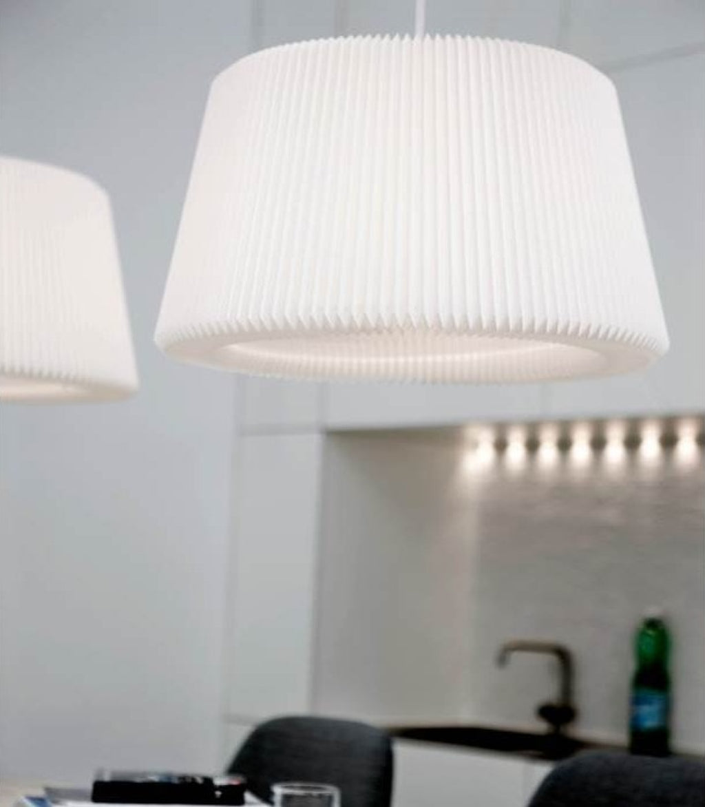 Le Klint Snowdrop Pendant, Silk WhiteØ30 cm