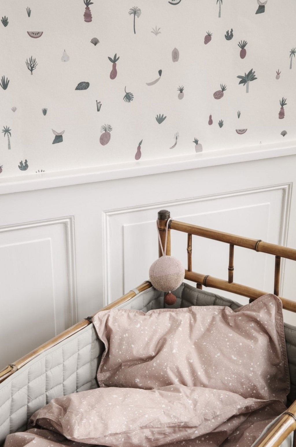 Ferm Living Triangles Wallsticker, Brass