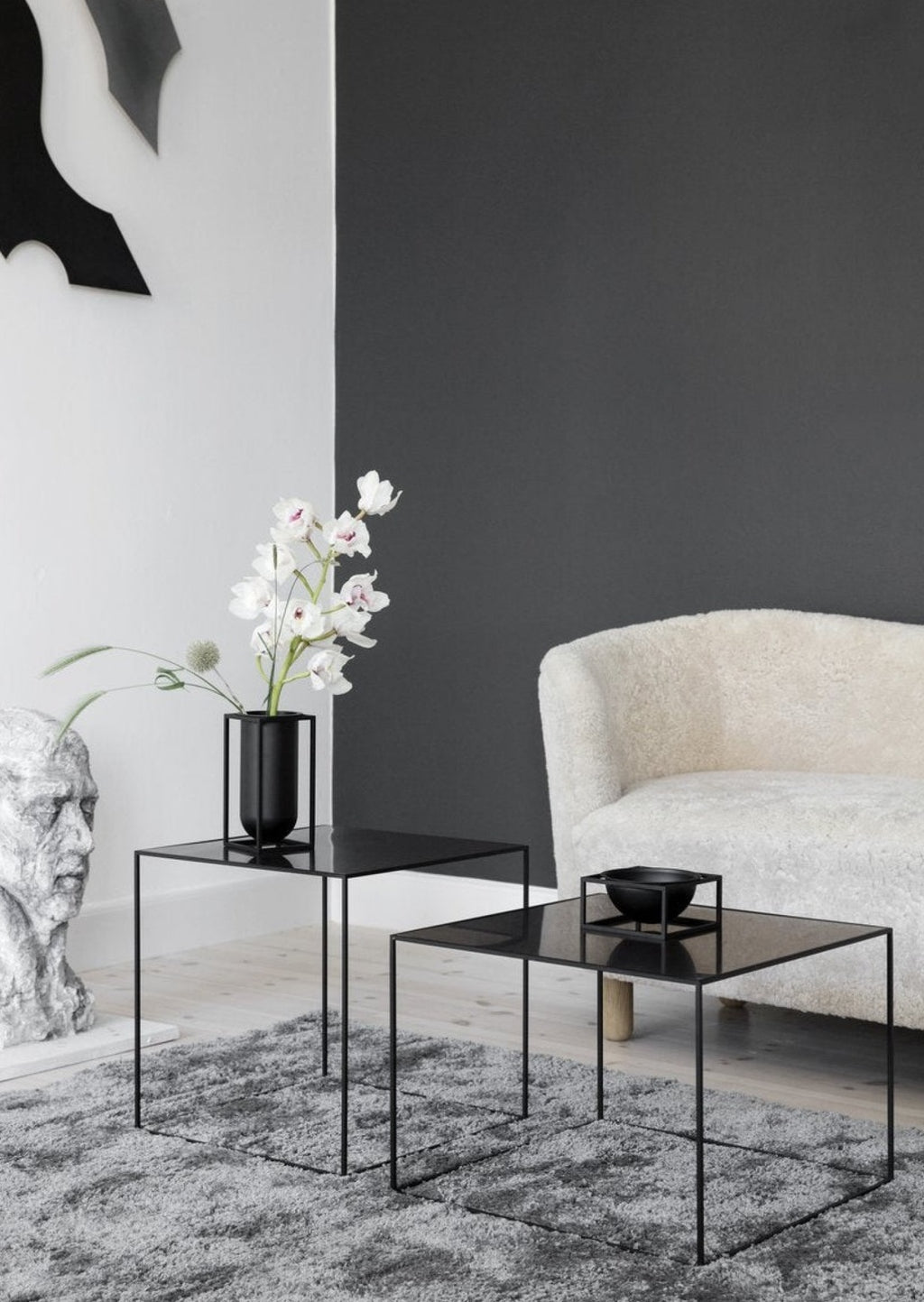 Audo Copenhagen Kubus Vase Lily Black