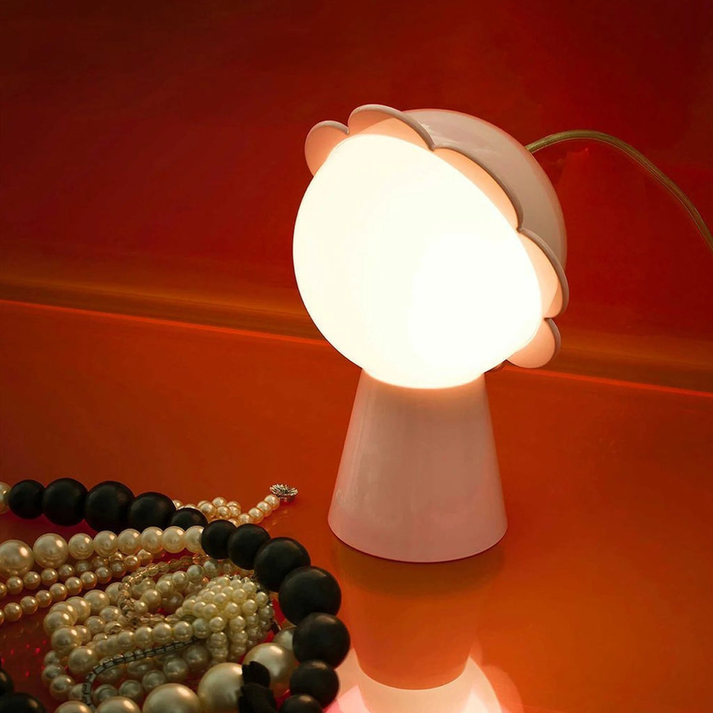 Qeeboo Daisy Table Lamp by Nika Zupanc in Black - Romantic Home Lighting