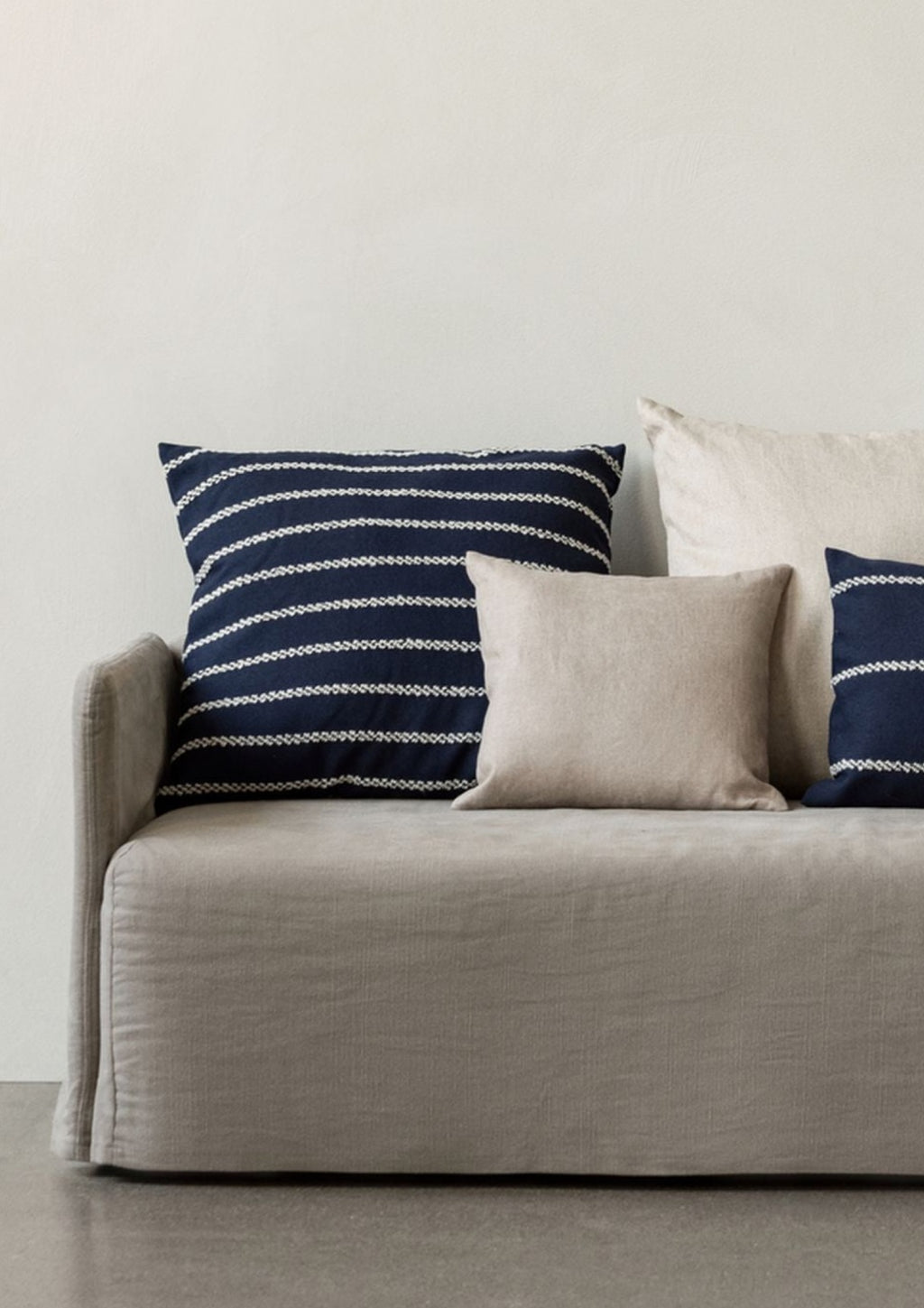 Audo Copenhagen Mimoides cushion 60x60 cm, ochre