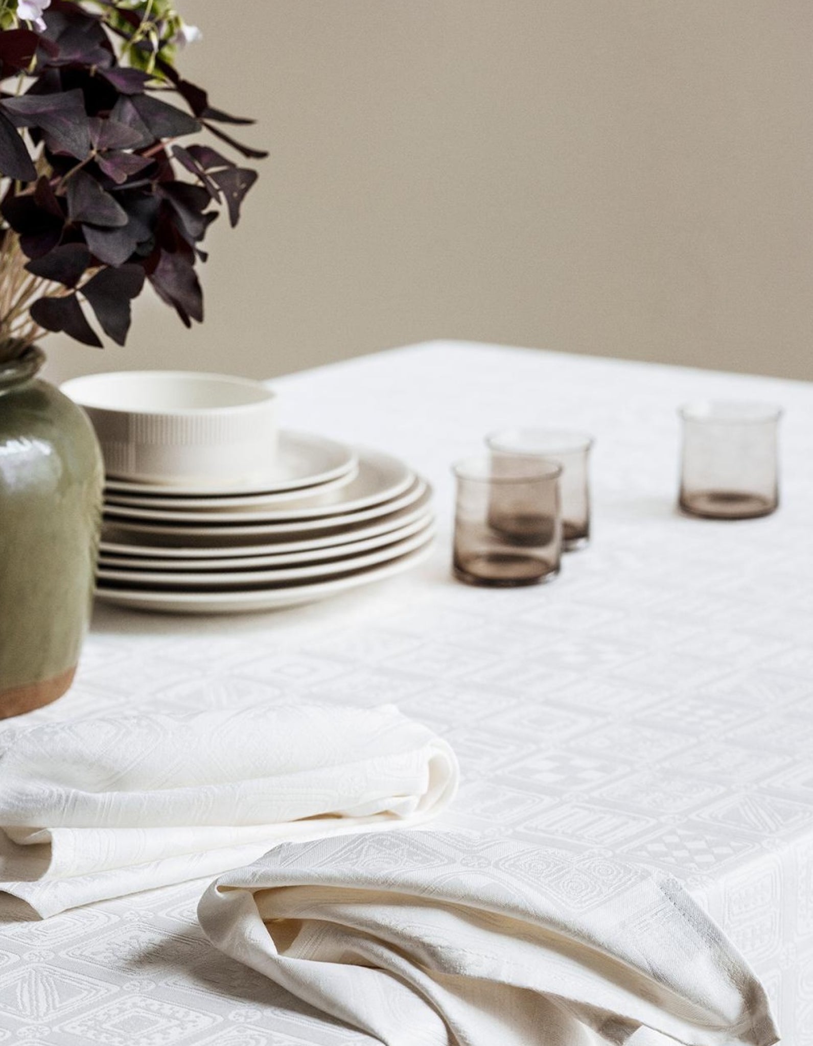 Juna Basic Placemat Dark Grey, 43x30 Cm