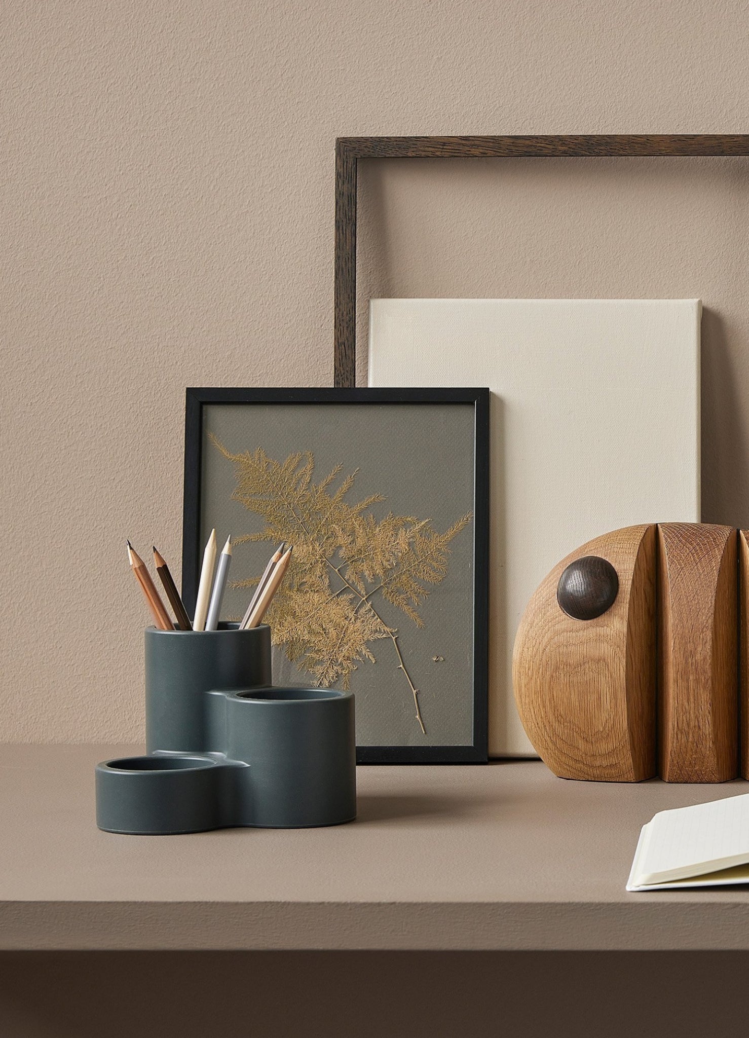 Spring Copenhagen Circles, Iron Grey