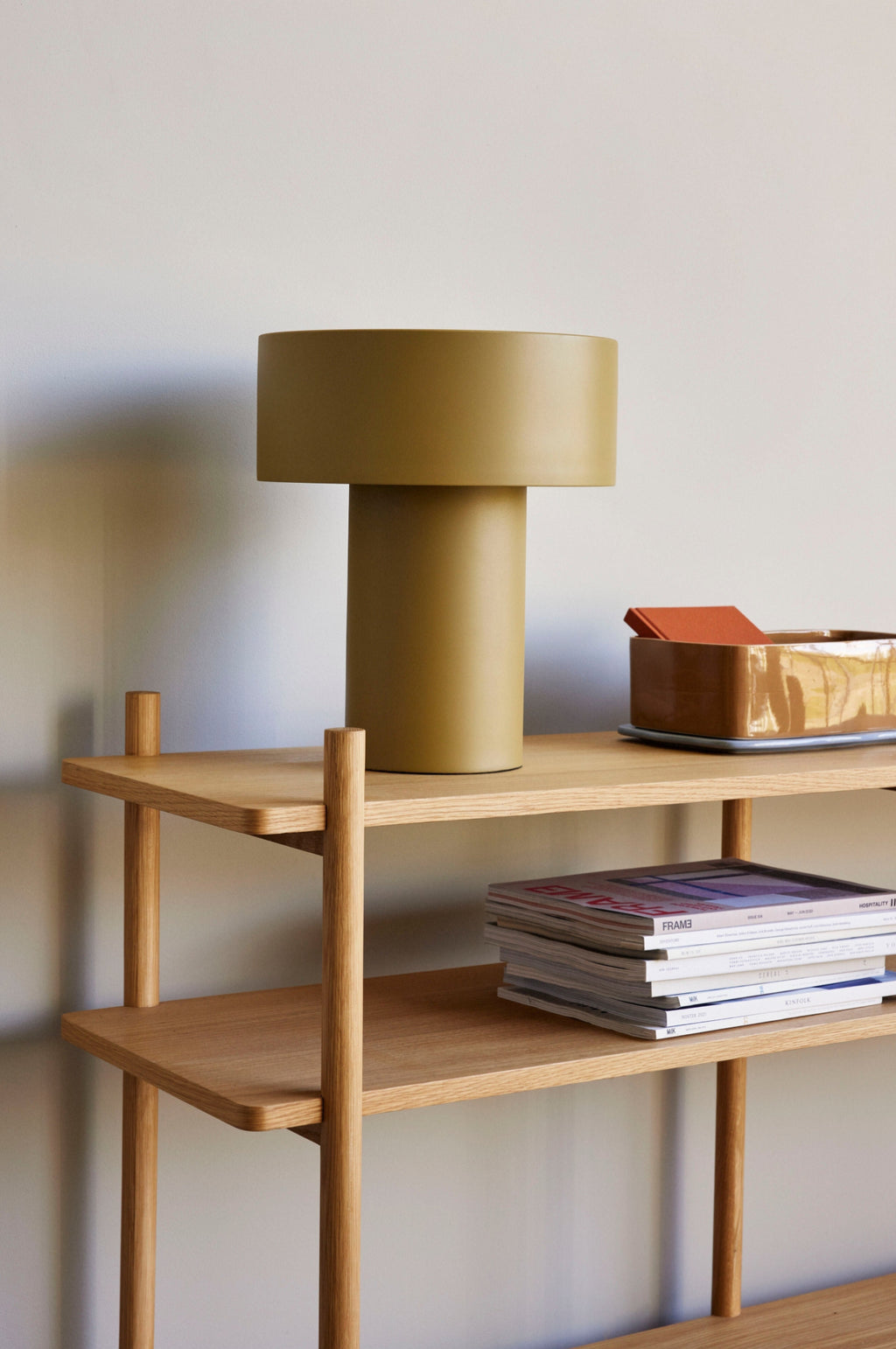 Hübsch Aki Khaki Table Lamp - Stylish Powder-Coated Metal Design