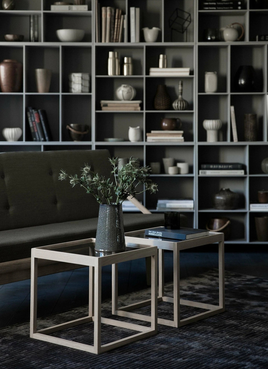 Klassik Studio KØ Cube Side Table Black Oak, Black Marble