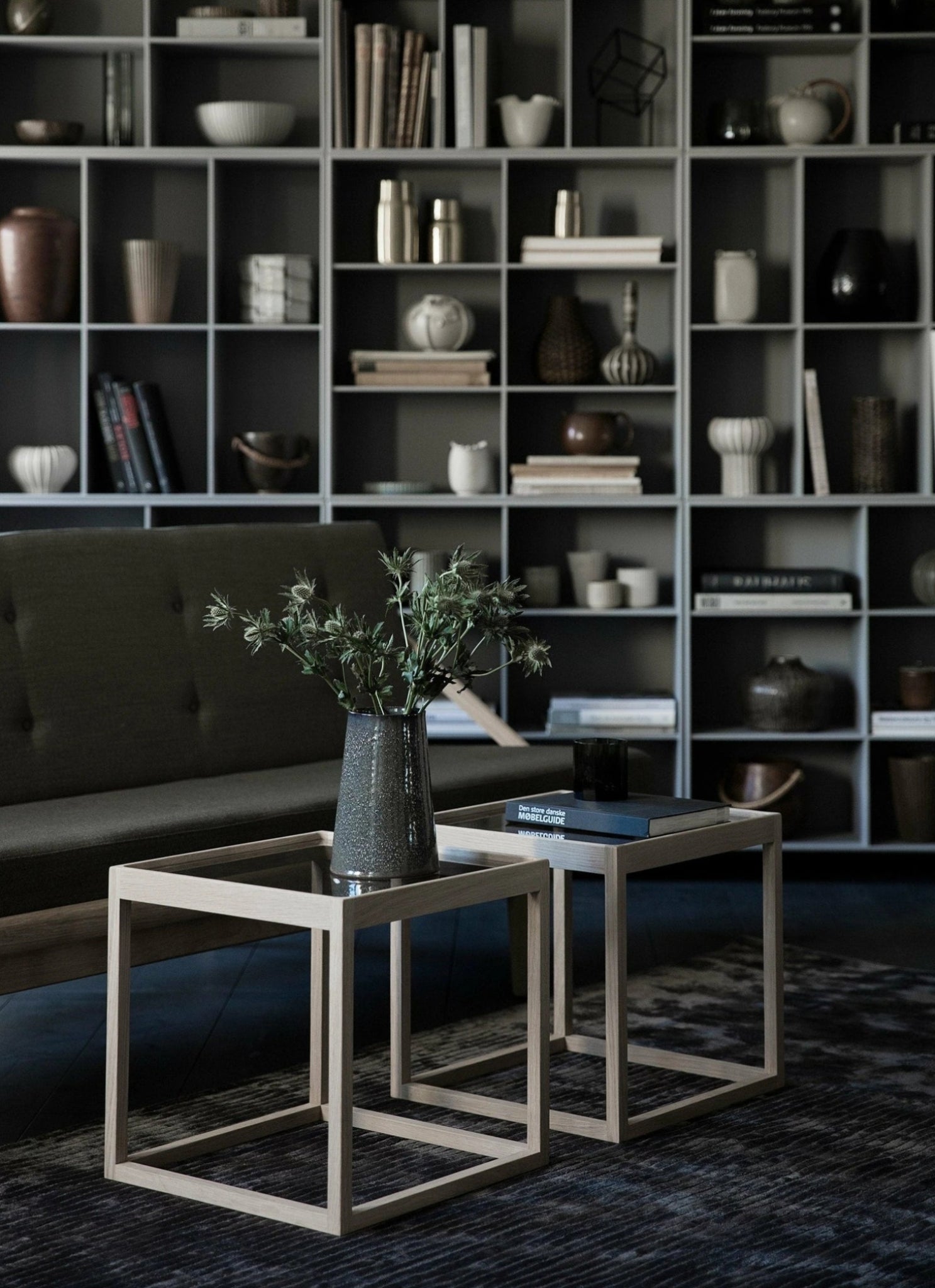 Klassik Studio KØ Cube Side Table Black Oak, Black Marble