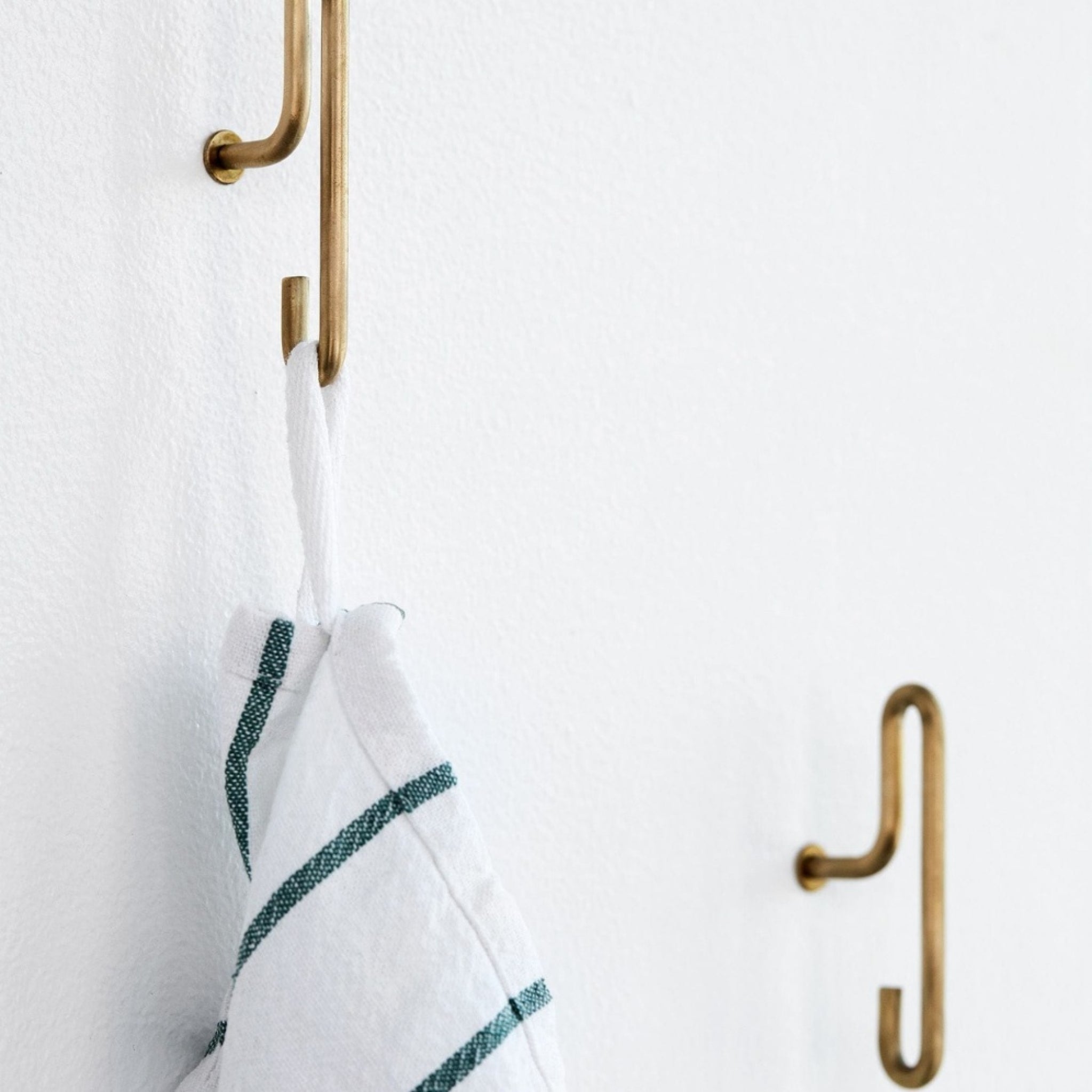 Moebe Gold Wall Hook Set - Small, Stylish & Versatile Home Decor