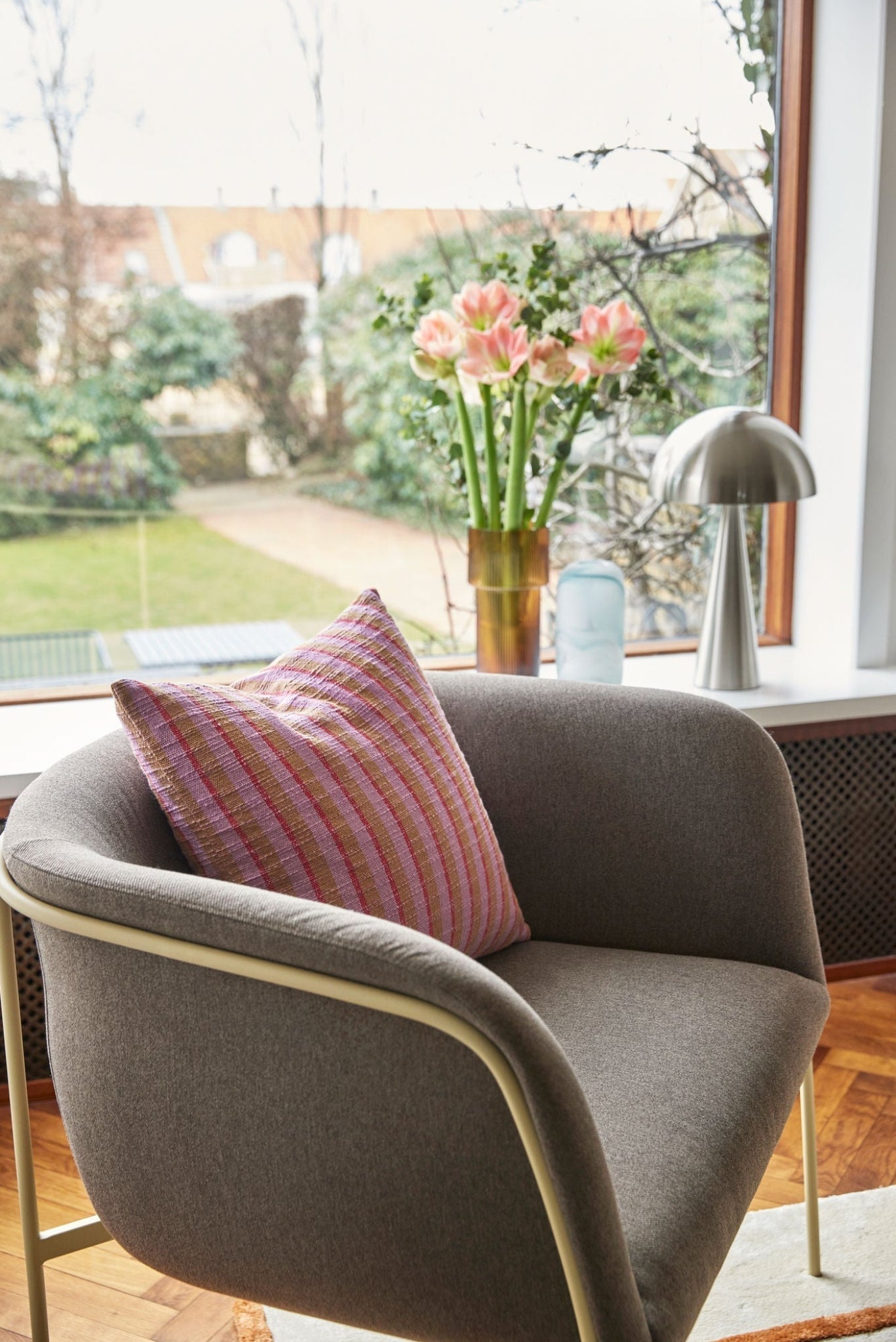 Hübsch Eyrie Lounge Chair Brow