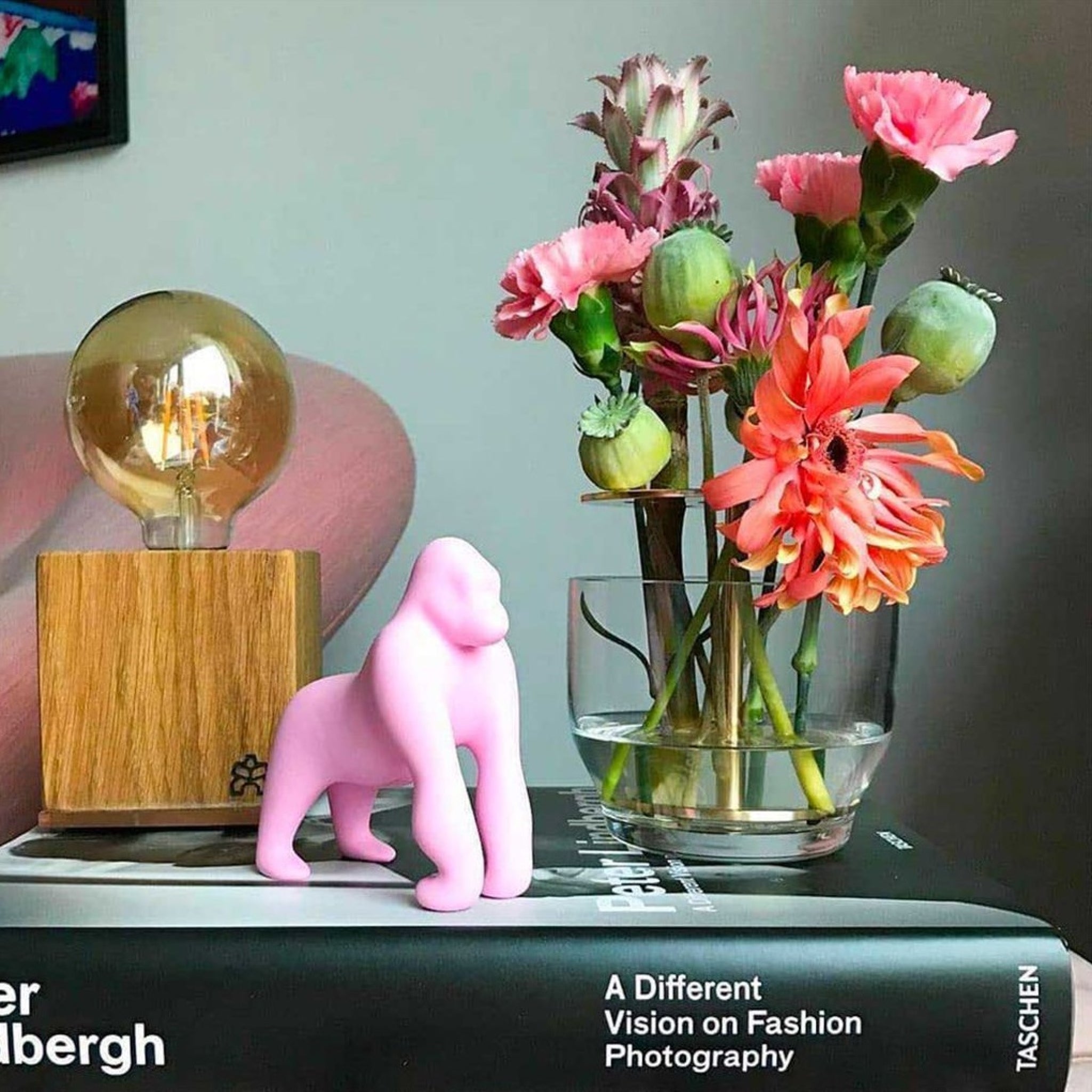 Qeeboo Kong Mini Portable Charger, Purple