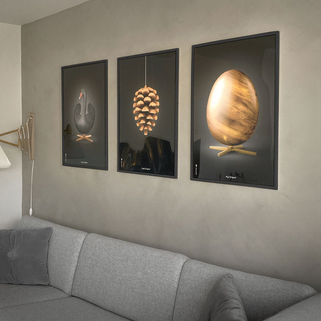 Brainchild pine cone classic poster, frame in black lacquered wood 30x40 cm, black background