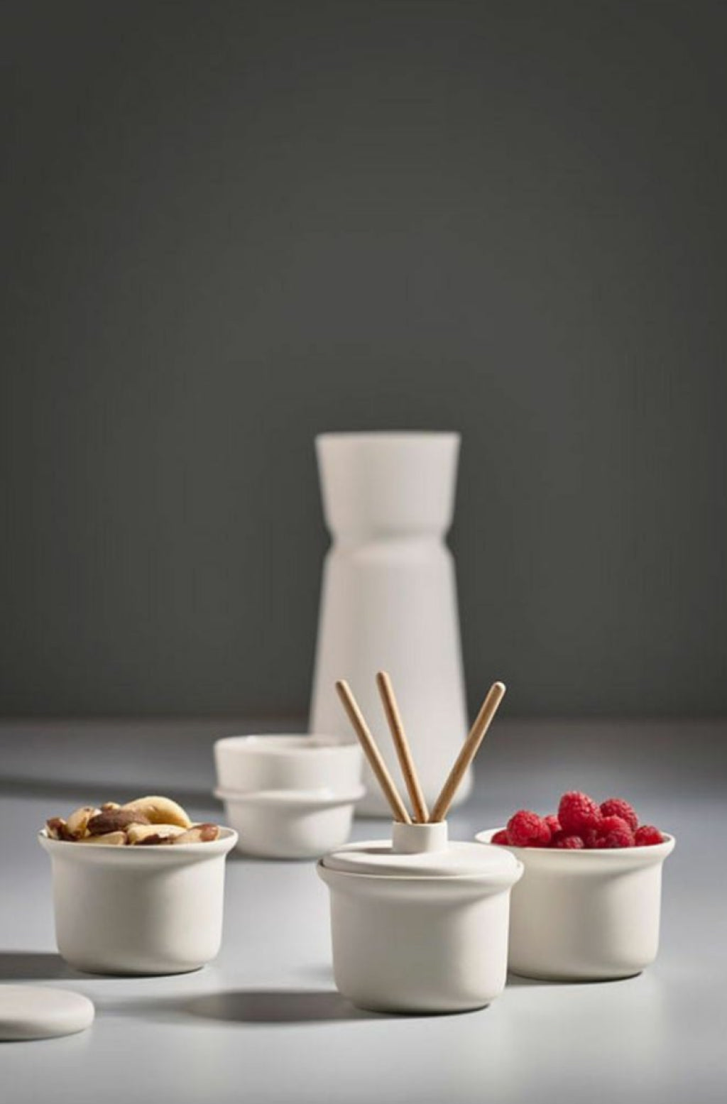 Zone Denmark Inu Glass With Lid, Cream