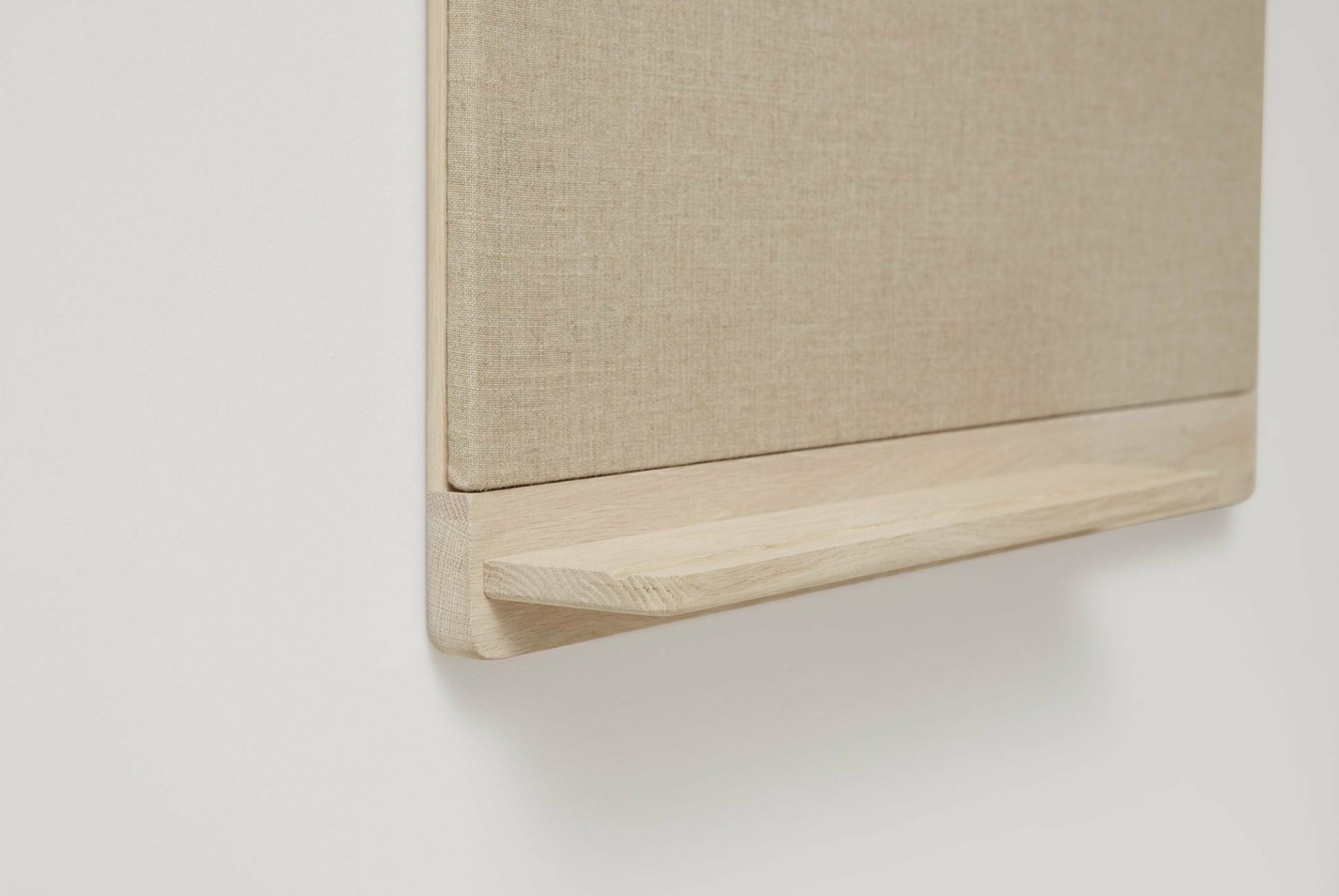 Form & Refine Rim Pinboard 75x75 cm — White Oak with Recycled Canvas