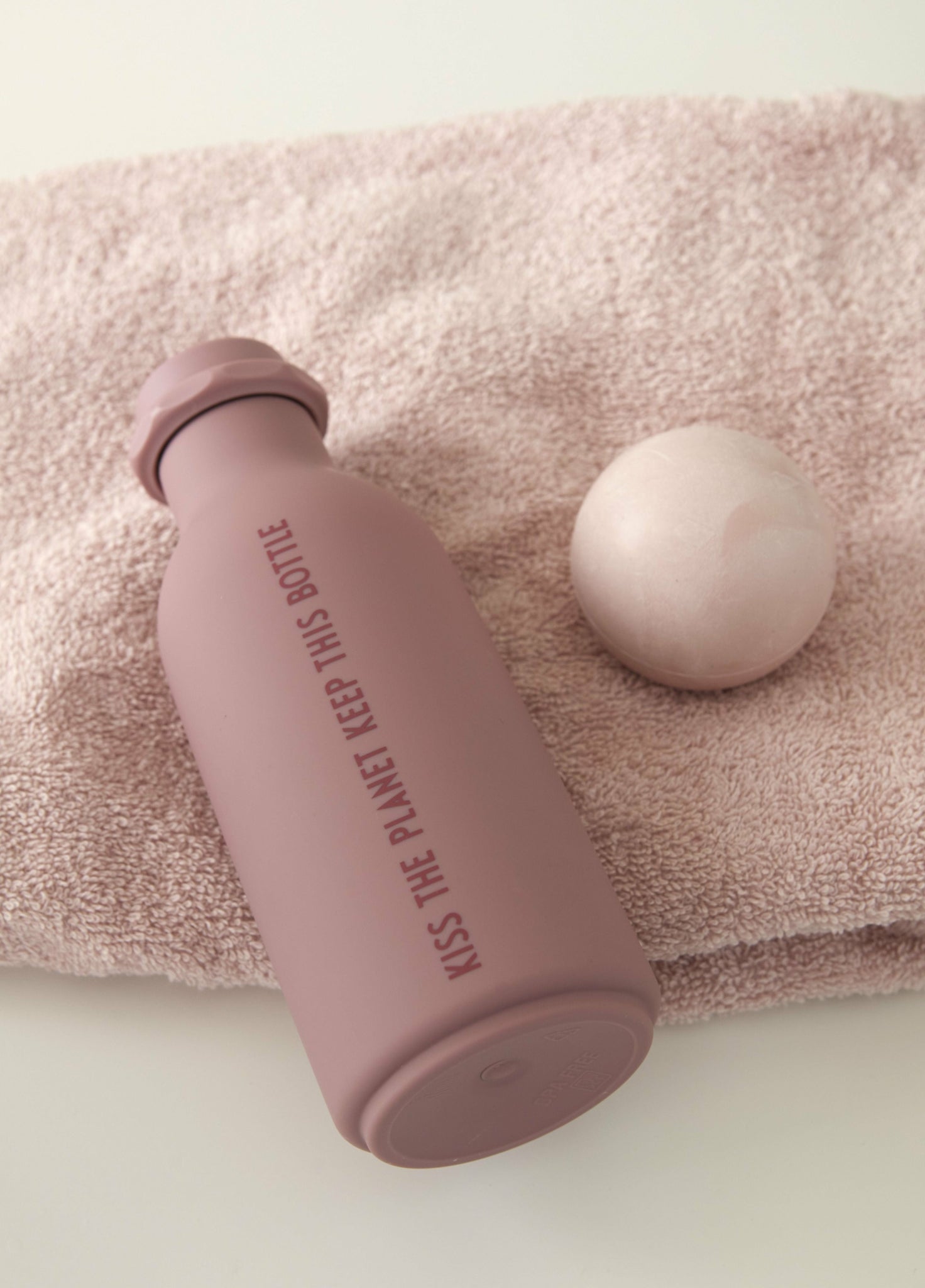 Design Letters to Go Bottle Water Bottle 500 ml, Dark Pink