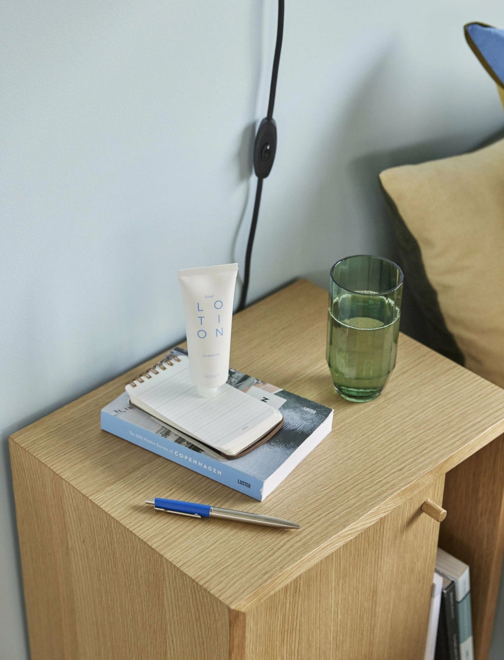 Elegant Hübsch Aster Green Drinking Glass - Handmade Textured Design