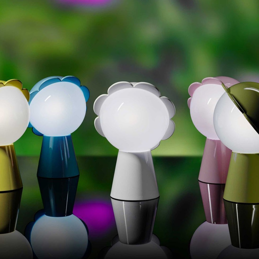 Qeeboo Daisy Table Lamp by Nika Zupanc in Black - Romantic Home Lighting