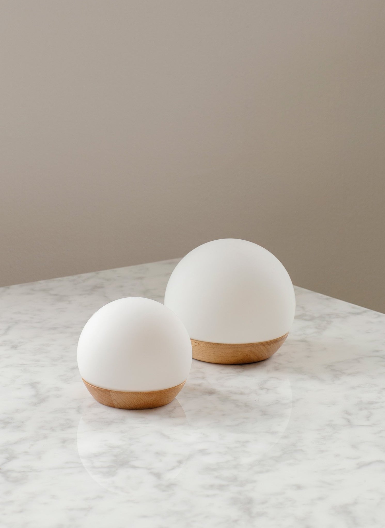 Spring Copenhagen Snowball Rechargeable Table Lamp