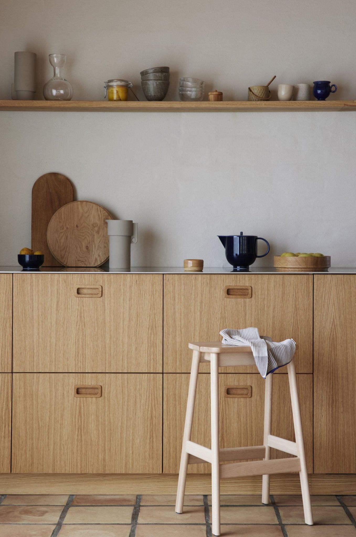 Form & Refine Angle Standard Stool 46 cm — Black-Stained Solid Beech