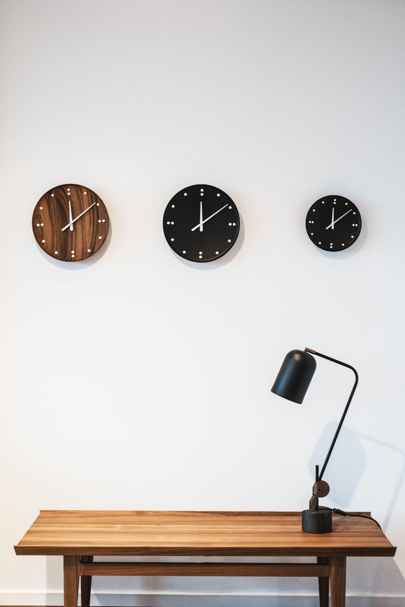 Architectmade Finn Juhl Wall Clock Black Ash, Ø35 cm