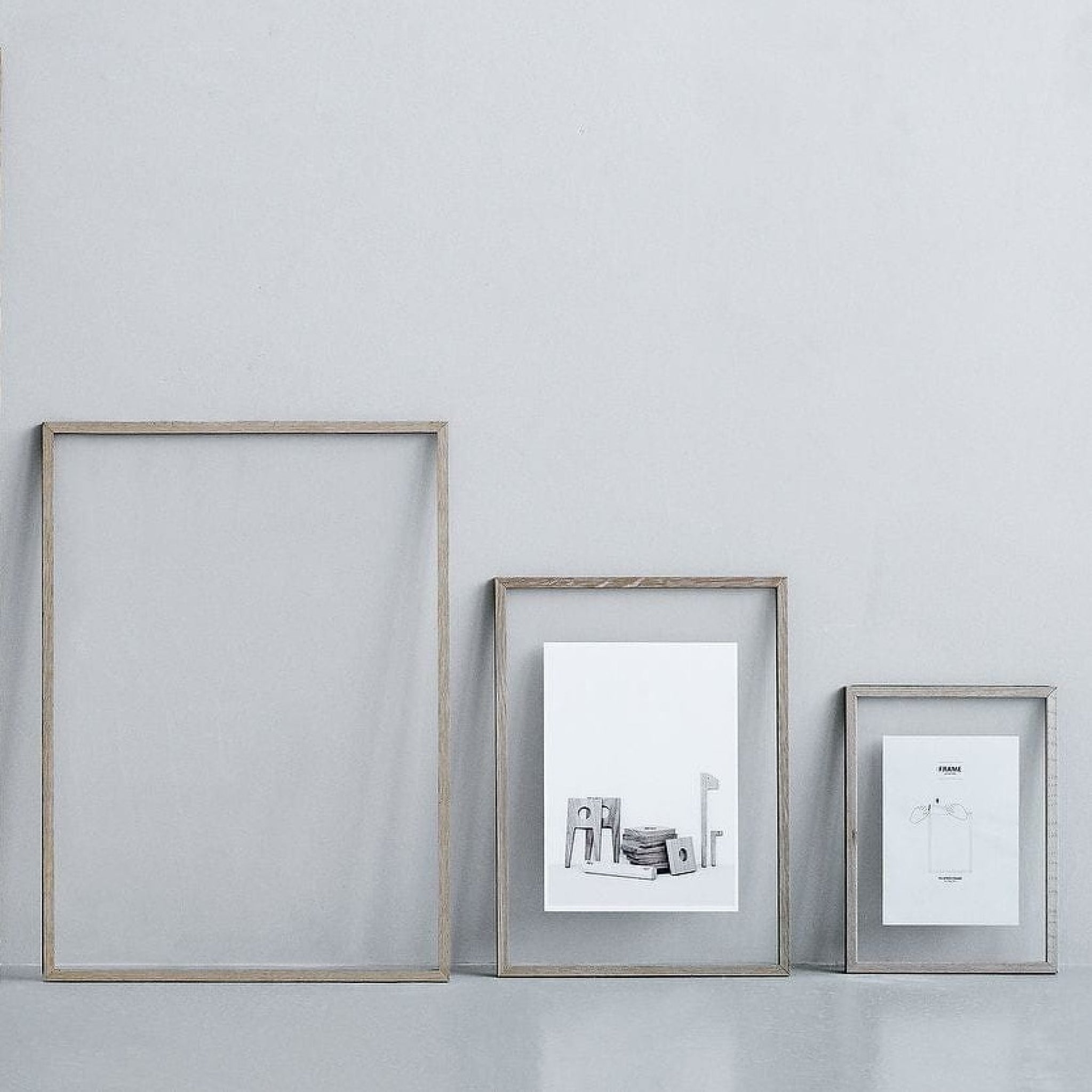 Moebe Frame 50x70 cm Oak - Stylish Acrylic Glass Frame Made in Europe