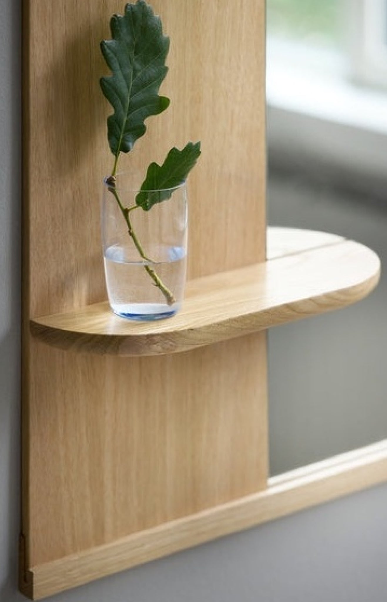 Moebe Oak Wall Mirror with Shelf - Versatile Bathroom Decor 70x72 cm