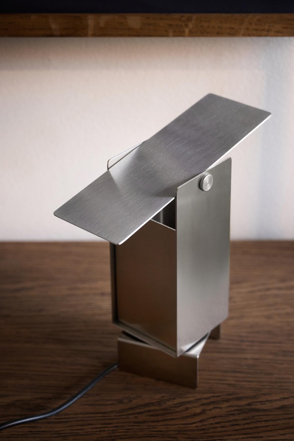 Illuminate Your Space with MOEBE's Stainless Steel Pivoting Table Lamp