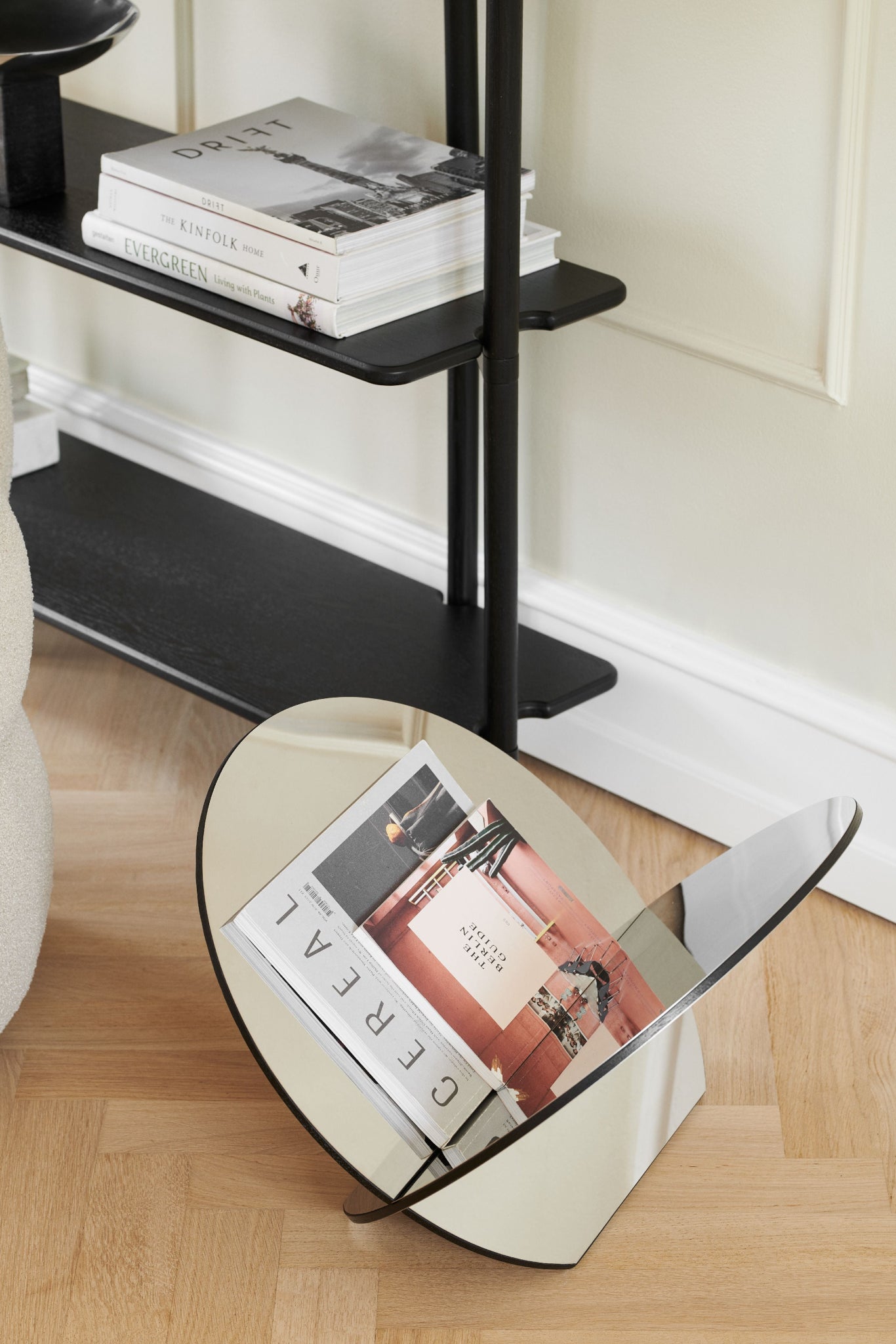 Gejst Silia Stainless Steel Magazine Holder — Compact Minimalist Rack