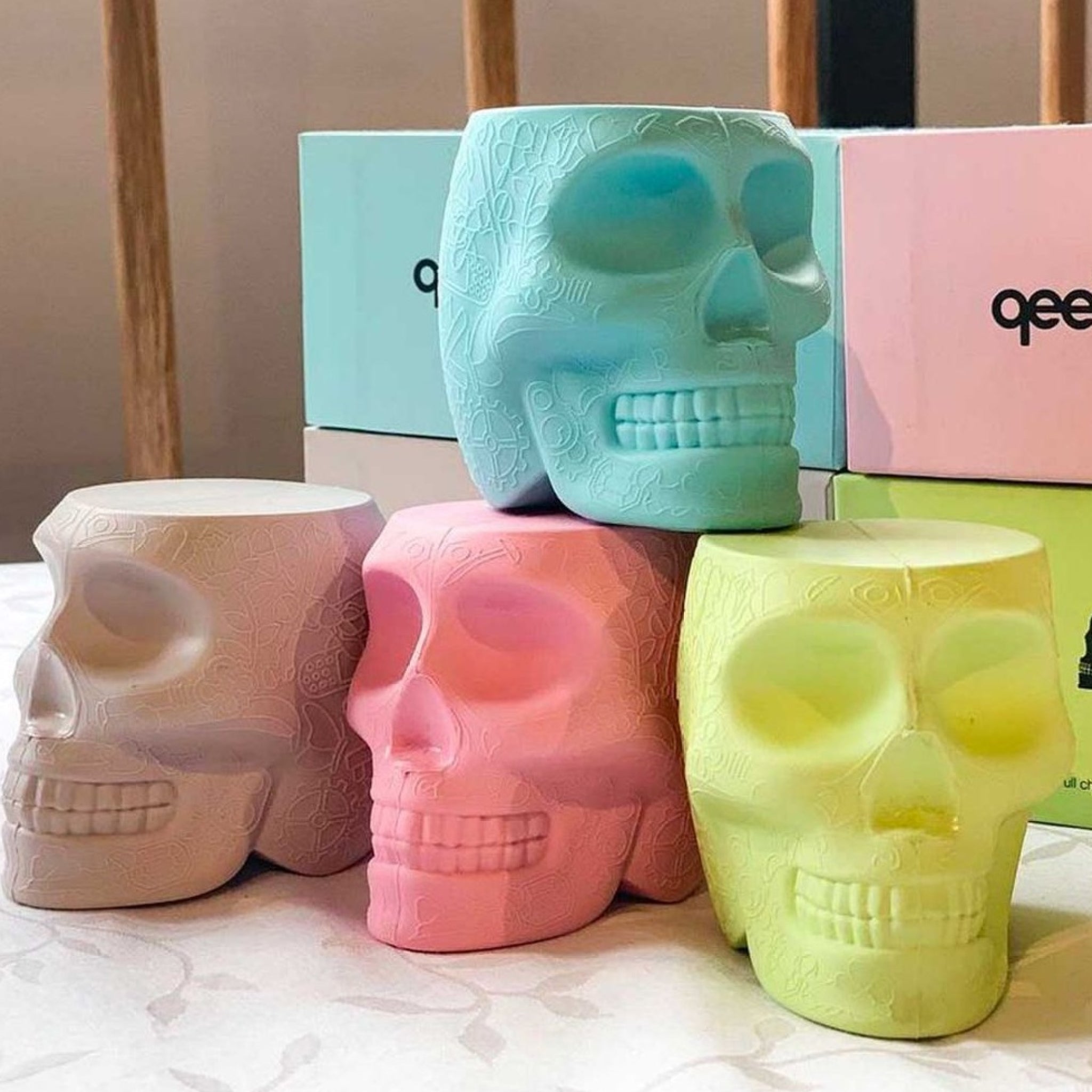 Qeeboo Mini Mexico Portable Charger, Blue