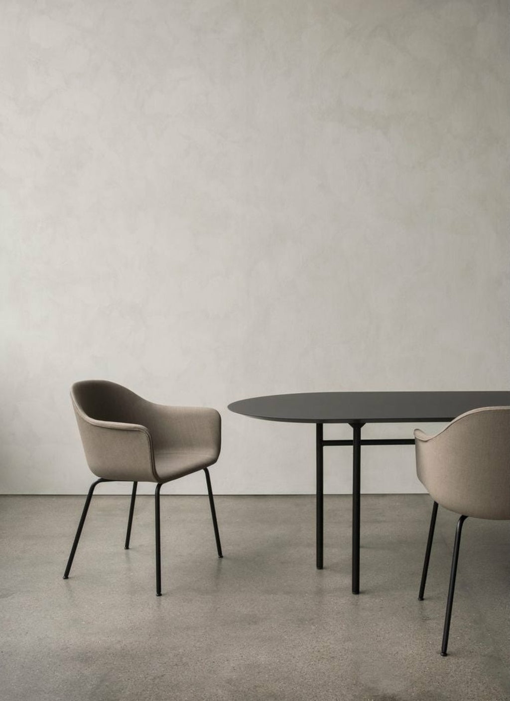 Audo Copenhagen Harbour Dining Dark Stained Oak, Burned Red