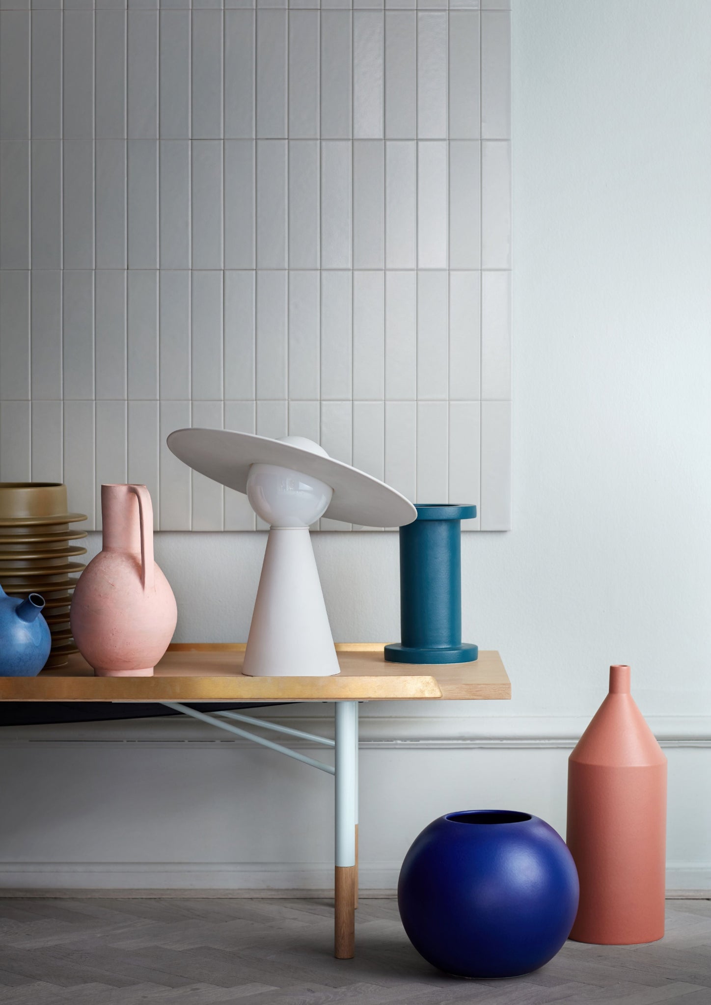 Moebe Ceramic Table Lamp, White