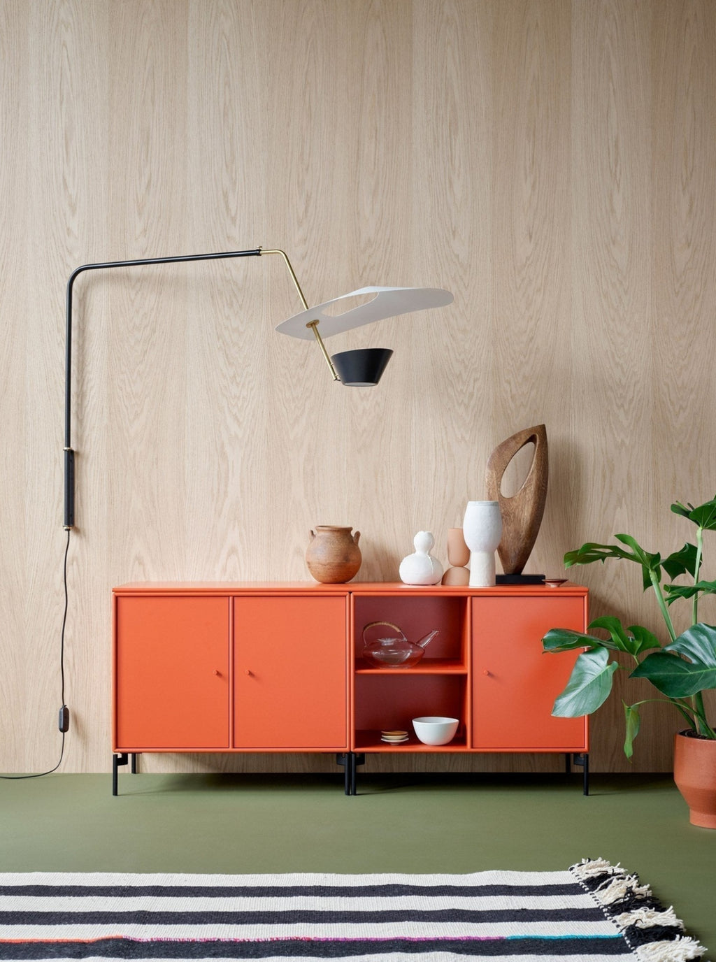 Montana Save Lowboard With Suspension Rail, New White