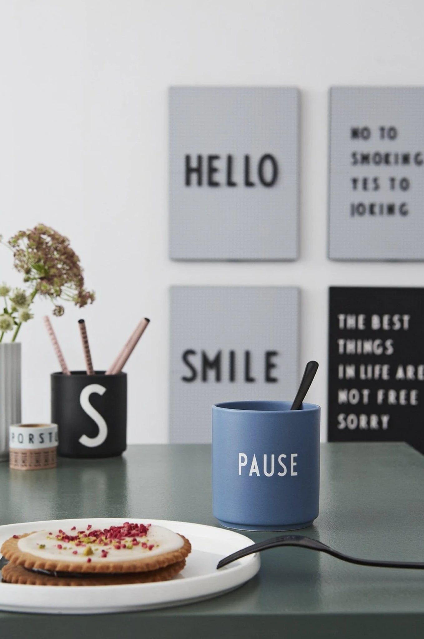 Design Letters Pinboard Dark Gray, Small