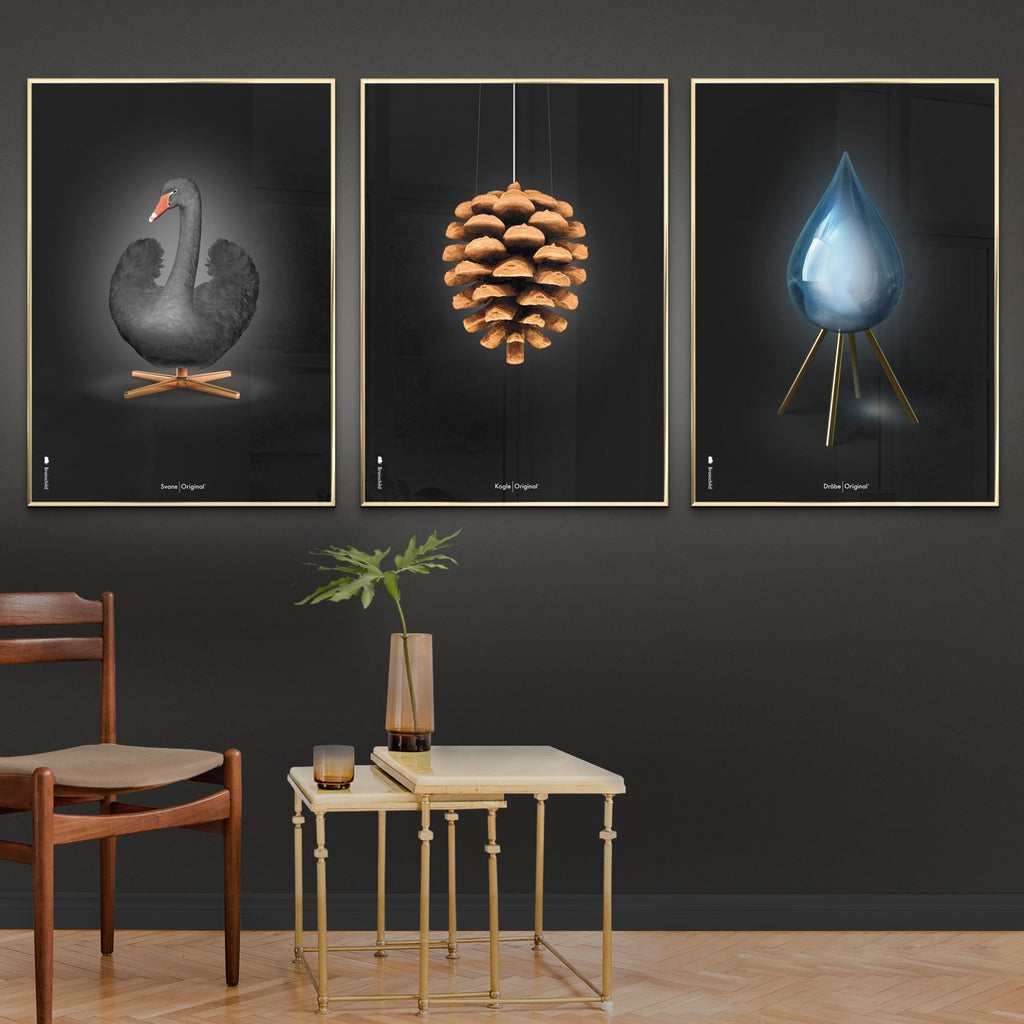 Brainchild drop classic poster, frame made of black lacquered wood 50x70 cm, black background