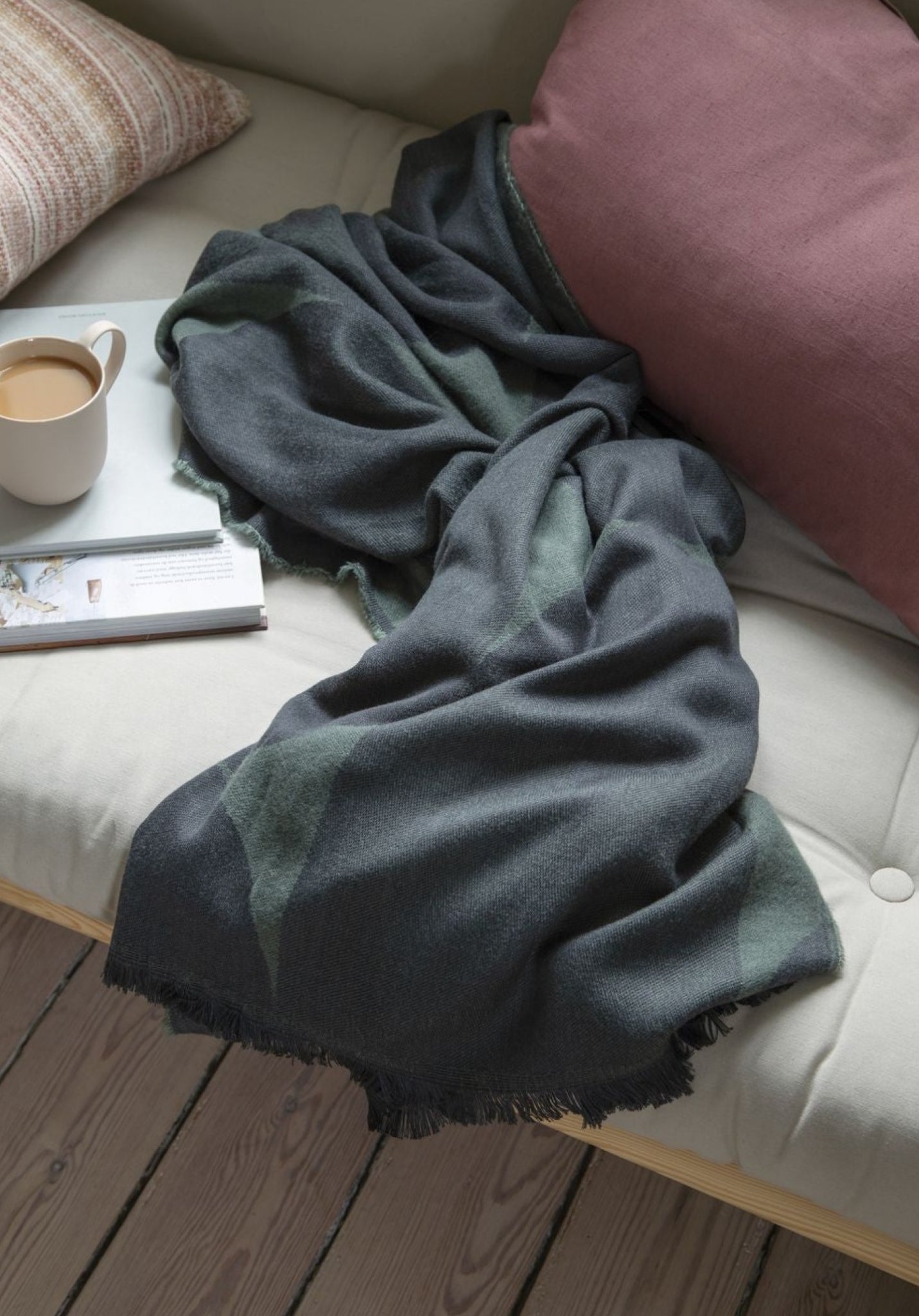 Novoform Design Loop Plaid, Cool Grey