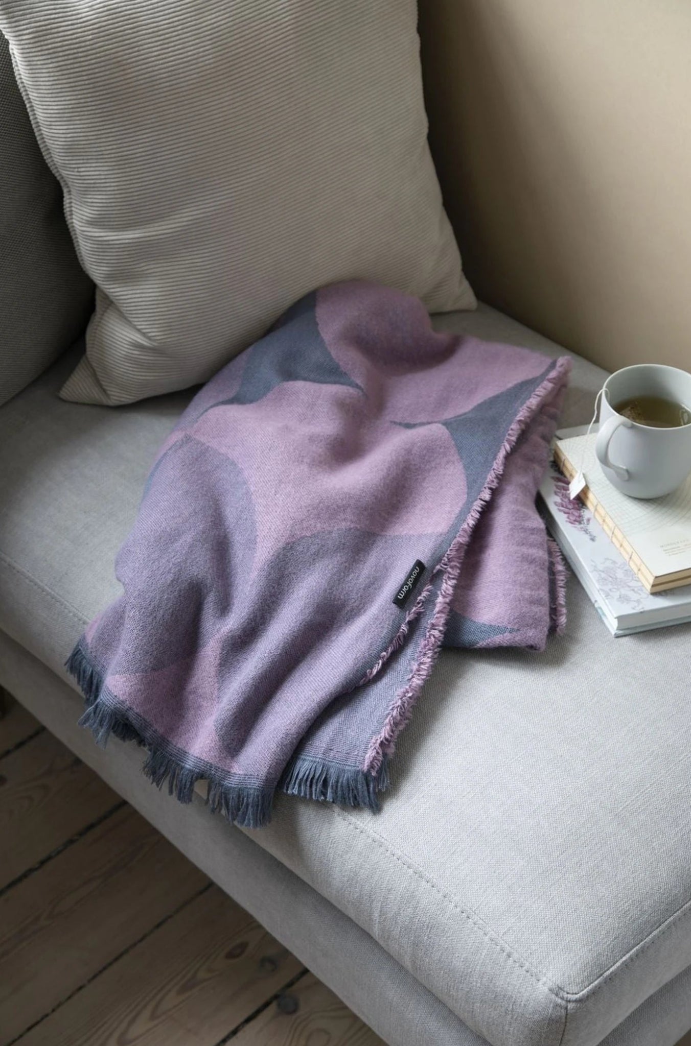 Novoform Design Loop Plaid, Orchid Haze