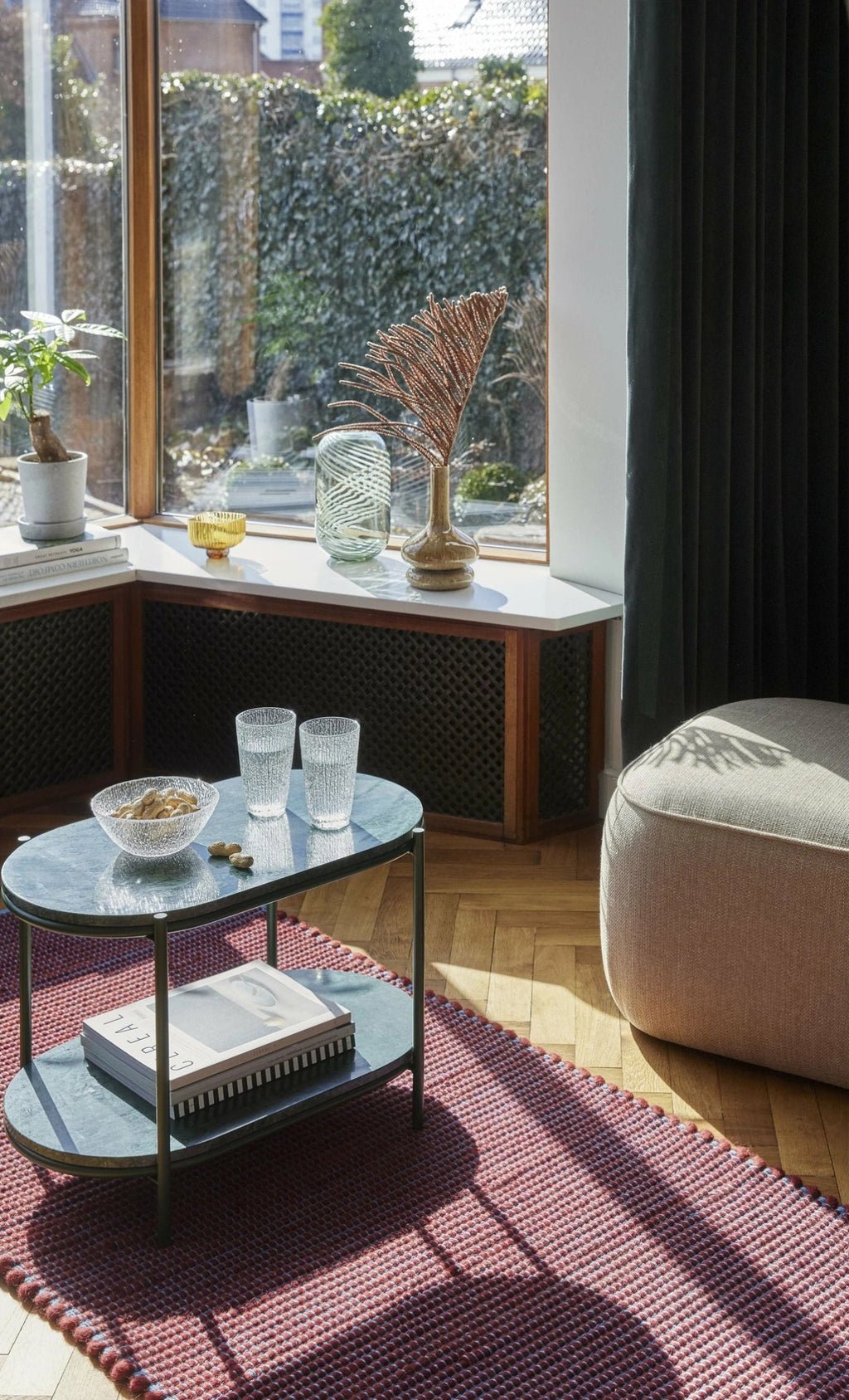 Hübsch Curve Vase Ceramic Sand