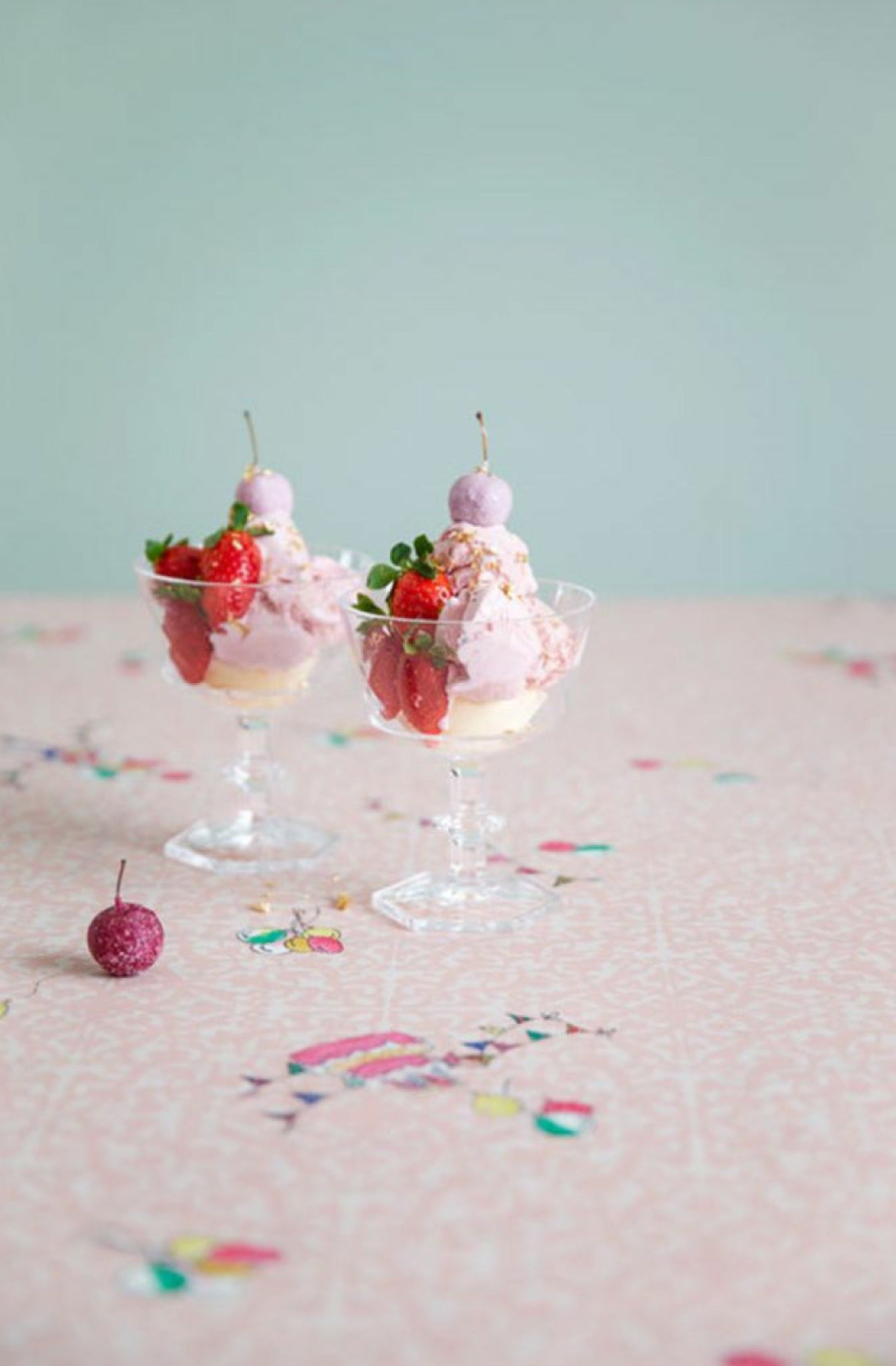 Medusa Copenhagen Glass With Crystal Plastic Base