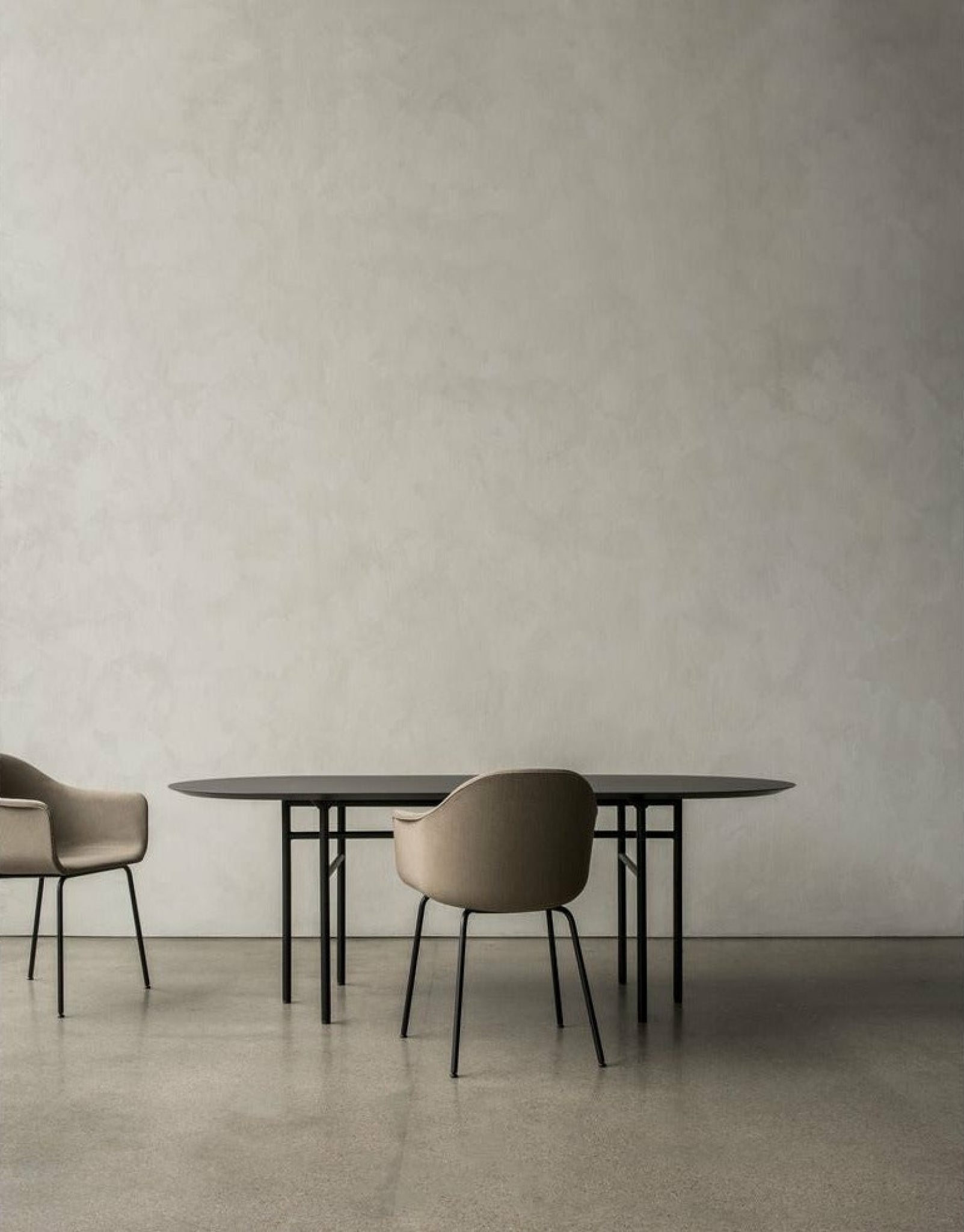 Audo Copenhagen Harbour Dining Dark Stained Oak, Burned Red