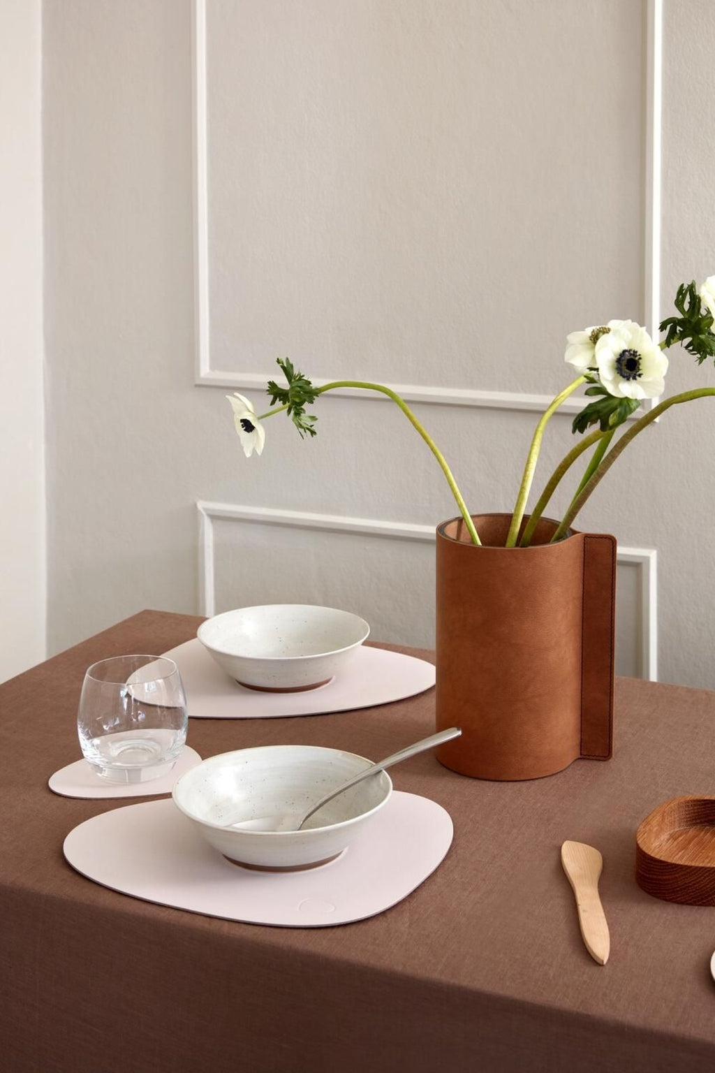 Lind DNA Circle Glass Coaster Nupo Leather, Dark Brown