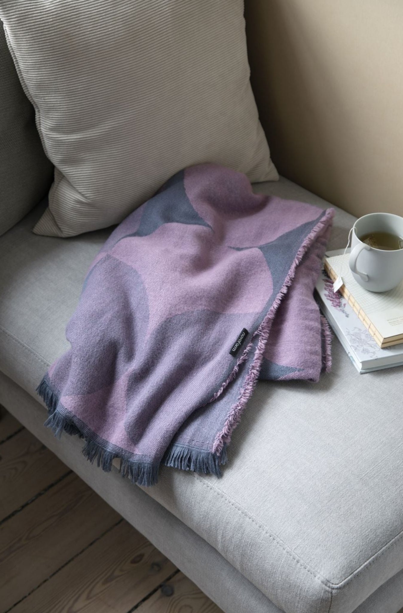 Novoform Design Loop Plaid, Orchid Haze