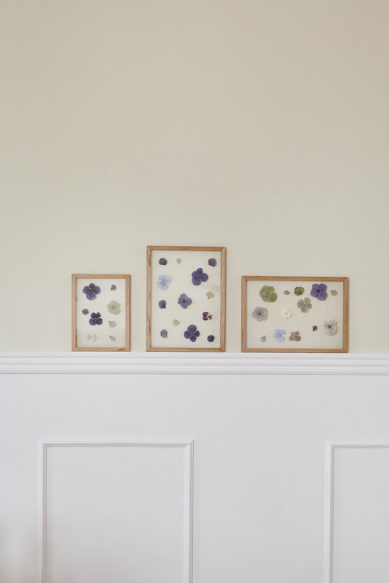 Moebe Frame 50x70 cm Oak - Stylish Acrylic Glass Frame Made in Europe