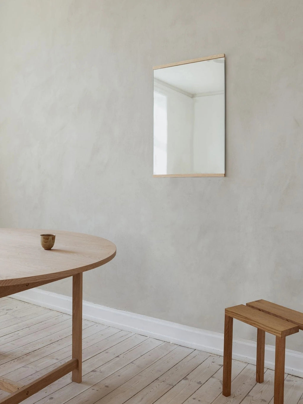 Minimalist Moebe Rectangular Wall Mirror in Ash - 101.8x70 cm