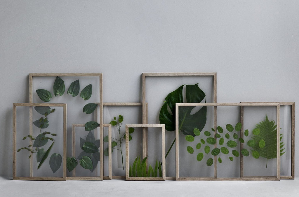 Moebe A4 Oak Frame: Stylish Acrylic & Oak Design, Made in Europe