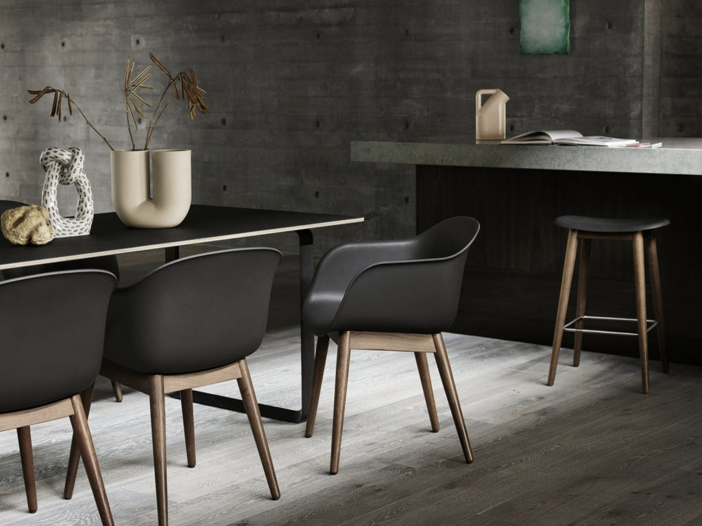 Muuto Fiber Bar Chair Wood Base Black/Black Plastic Seat