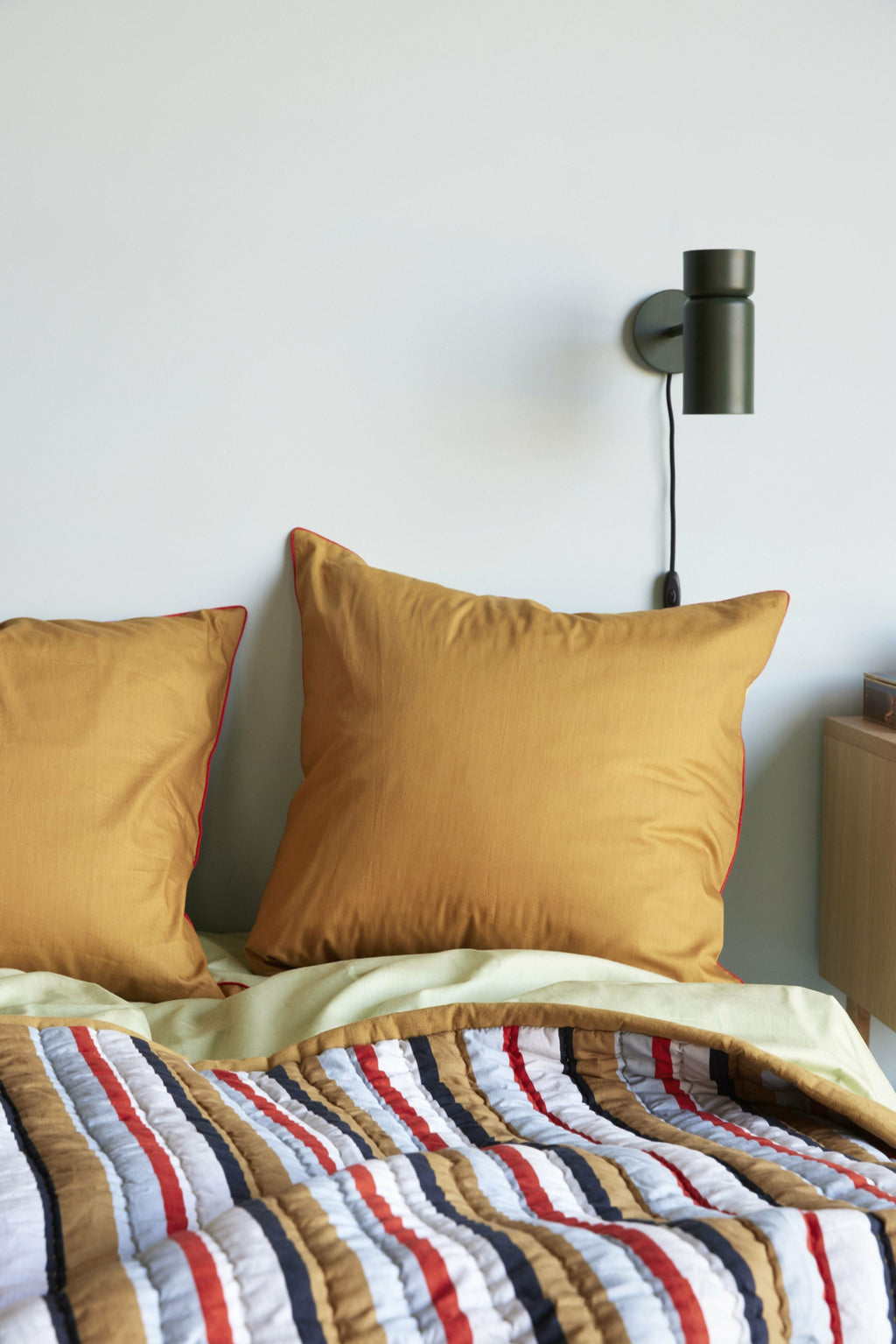 Hübsch Aki Bed Linen 60/200, Orange/Green