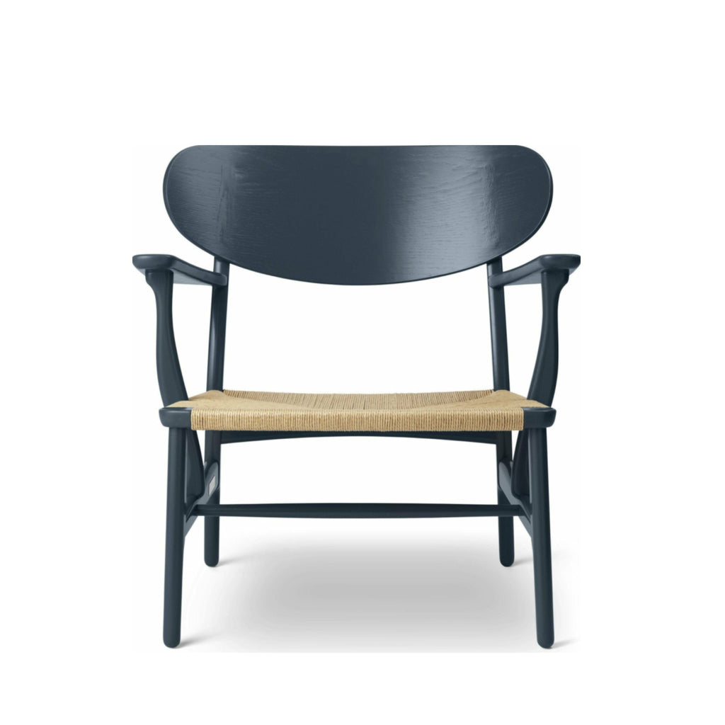 Carl Hansen CH22 Lounge Chair Oak, North Sea Blue/Natural Cord
