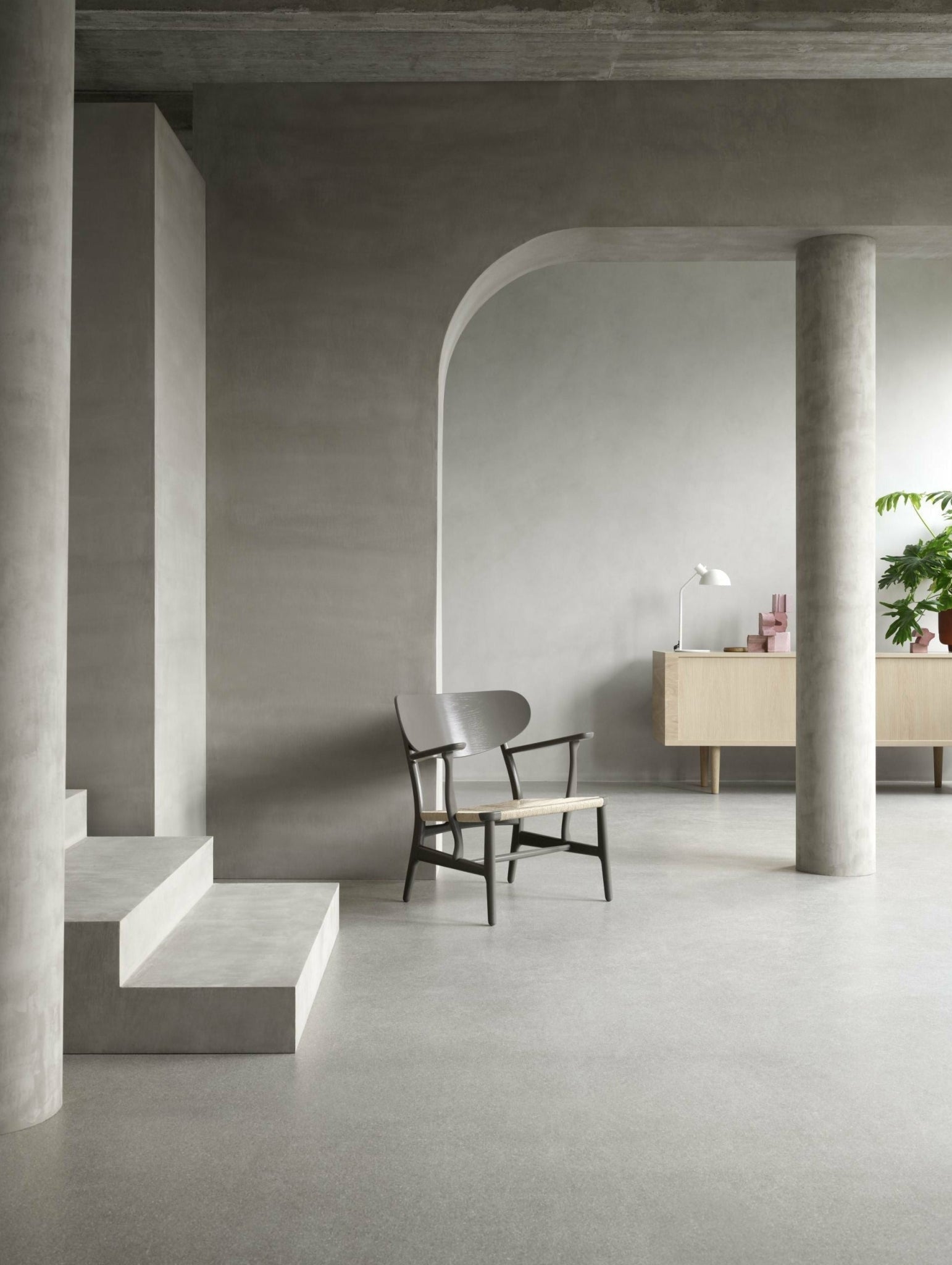 Carl Hansen CH22 Lounge Chair Oak, Slate Brown/Natural Wicker