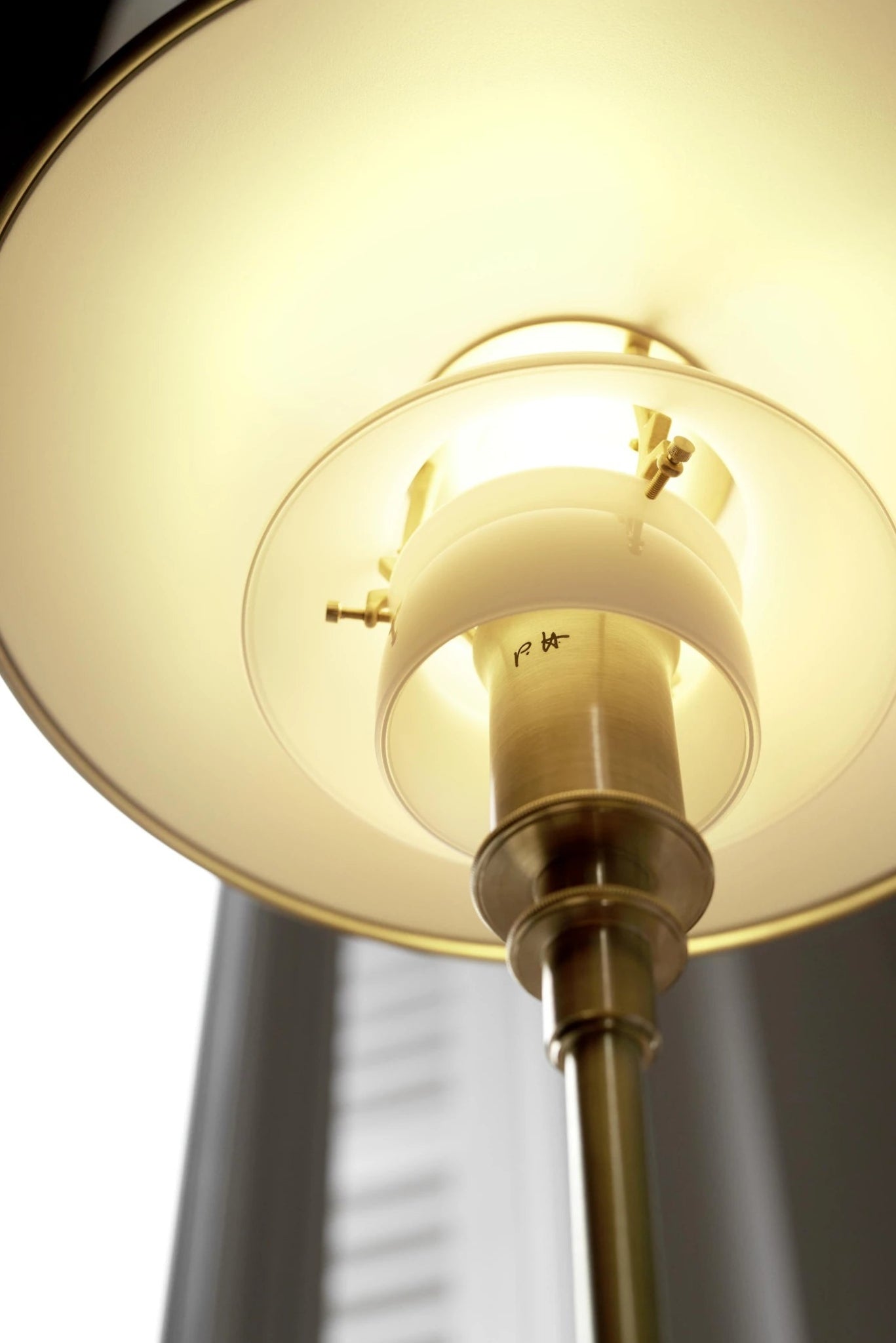 Louis Poulsen Ph 3/2 Table Lamp Limited Edition, Brass/Opal
